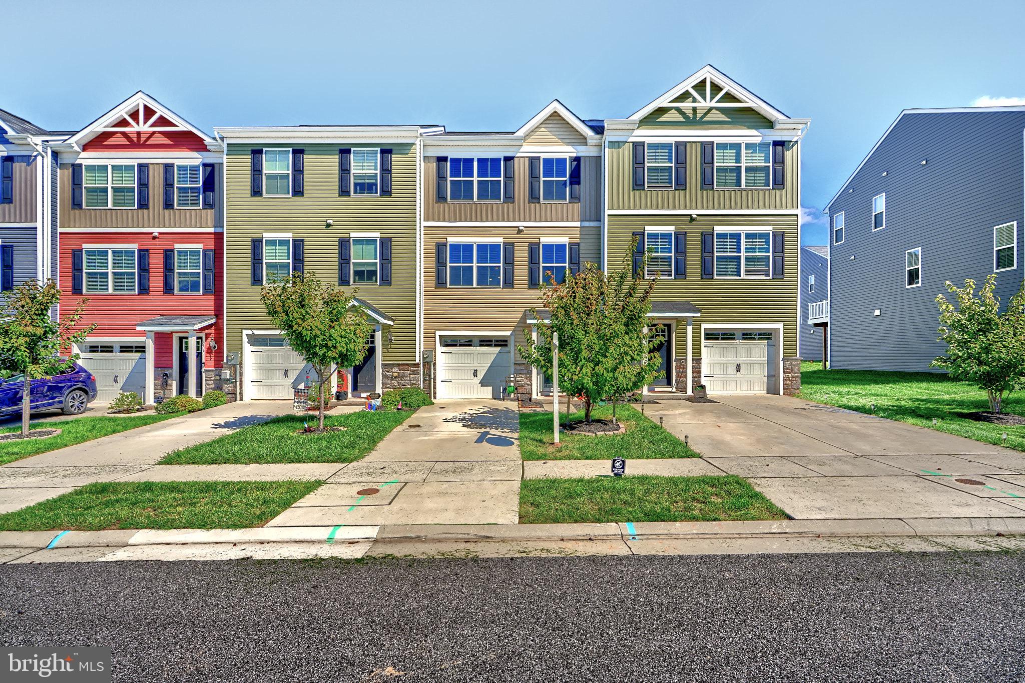 MEADE'S CROSSING - Residential