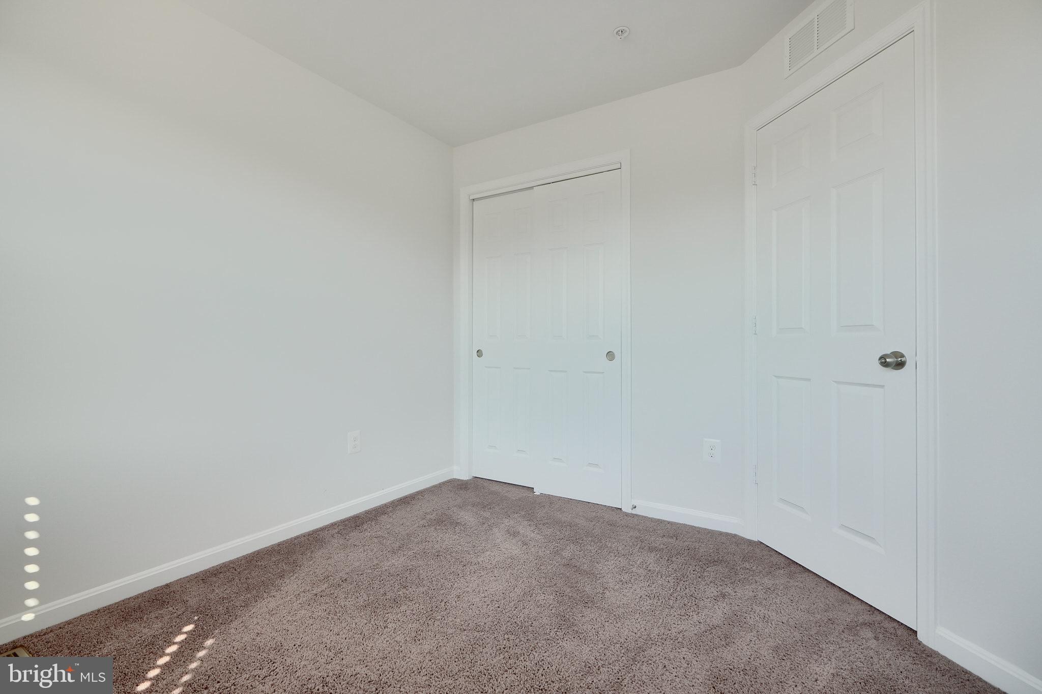 MEADE'S CROSSING - Residential