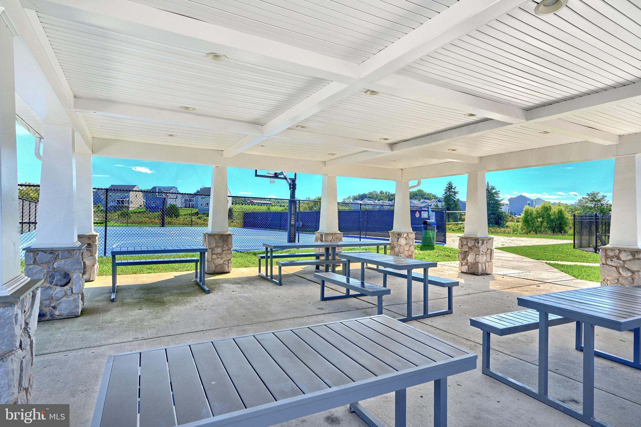 MEADE'S CROSSING - Residential