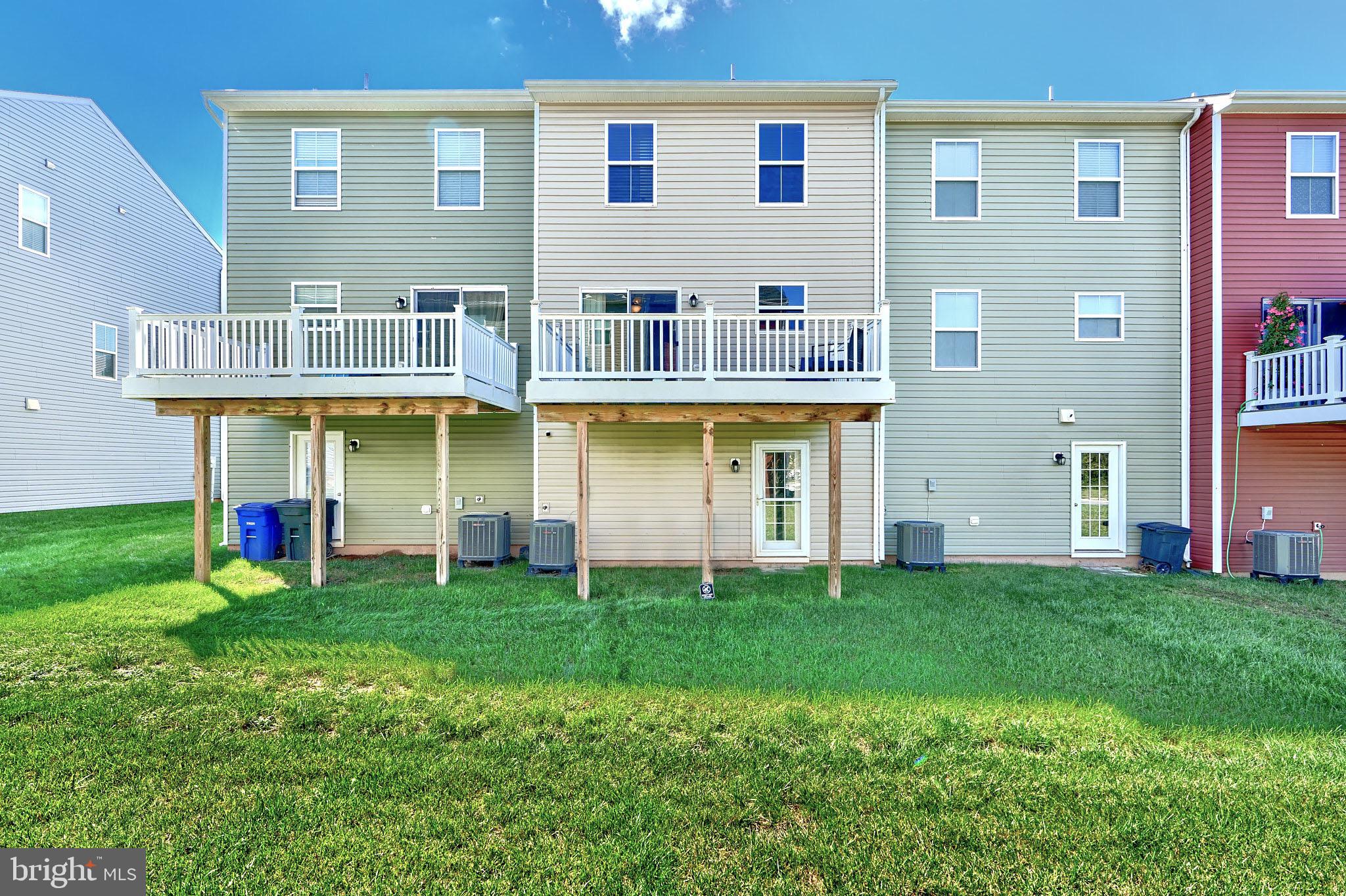 MEADE'S CROSSING - Residential