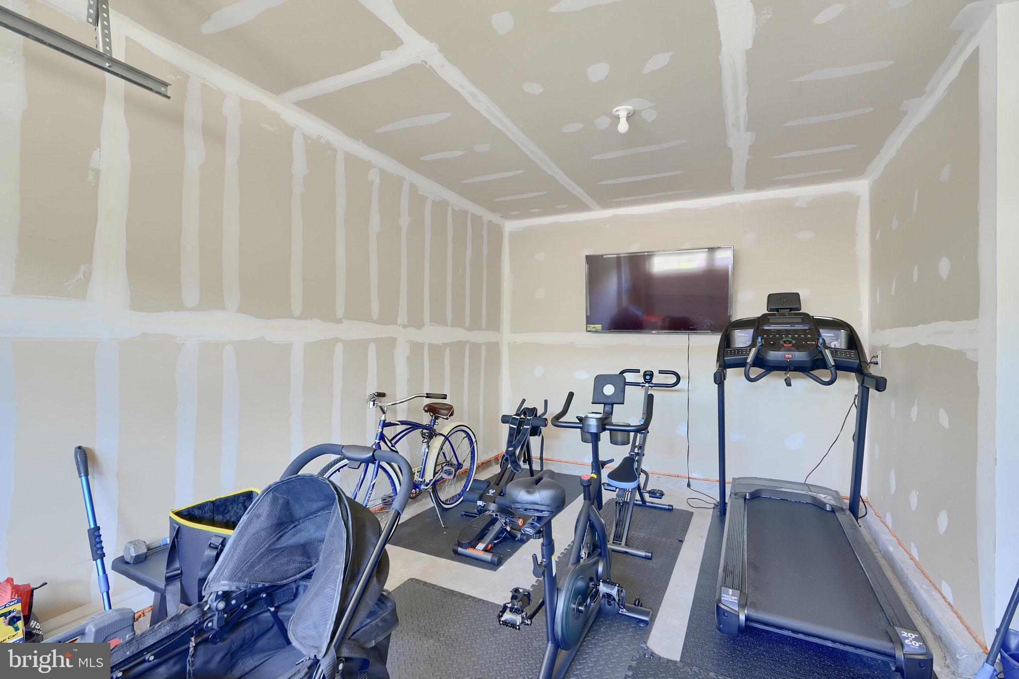 MEADE'S CROSSING - Residential