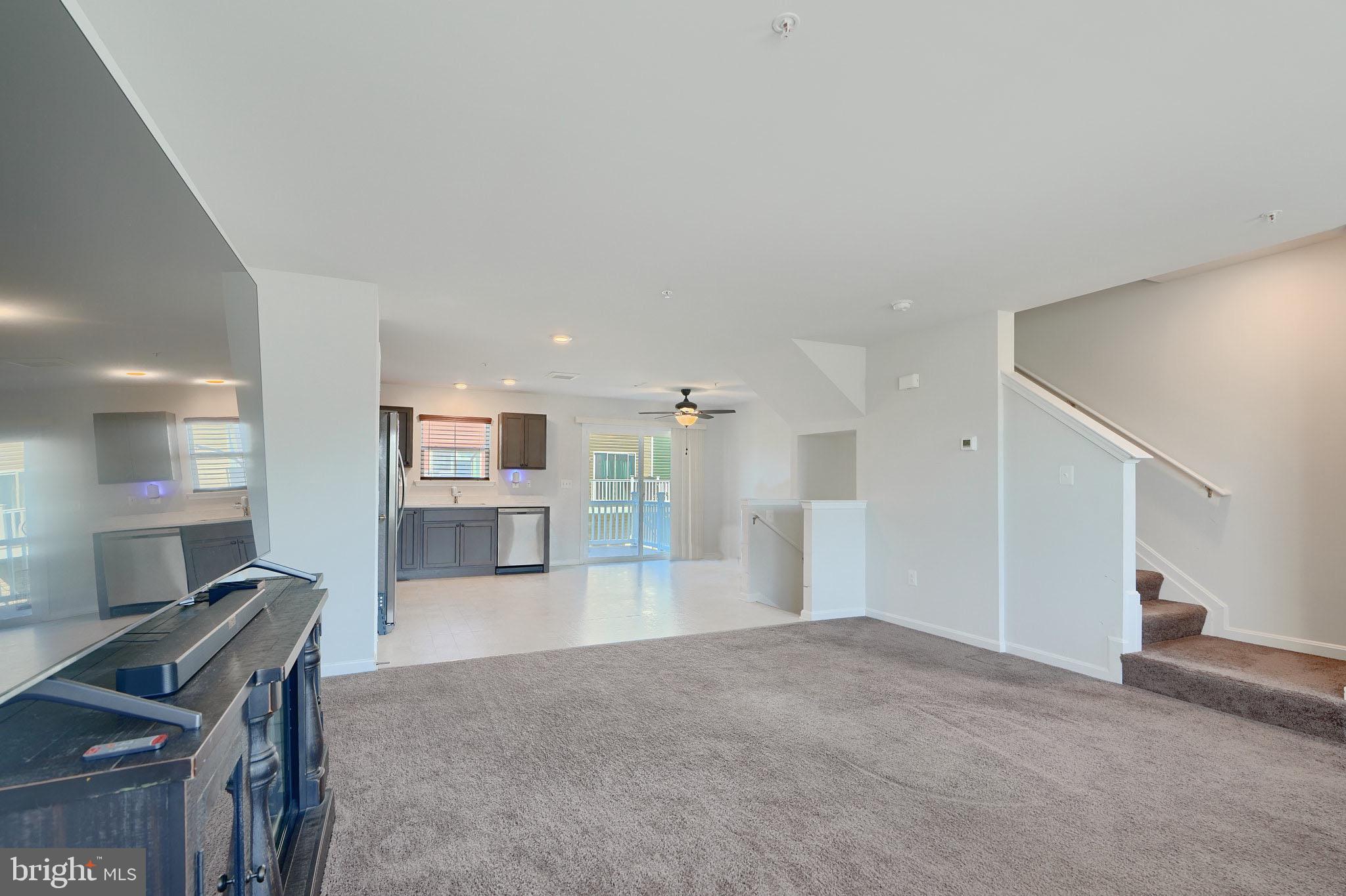 MEADE'S CROSSING - Residential