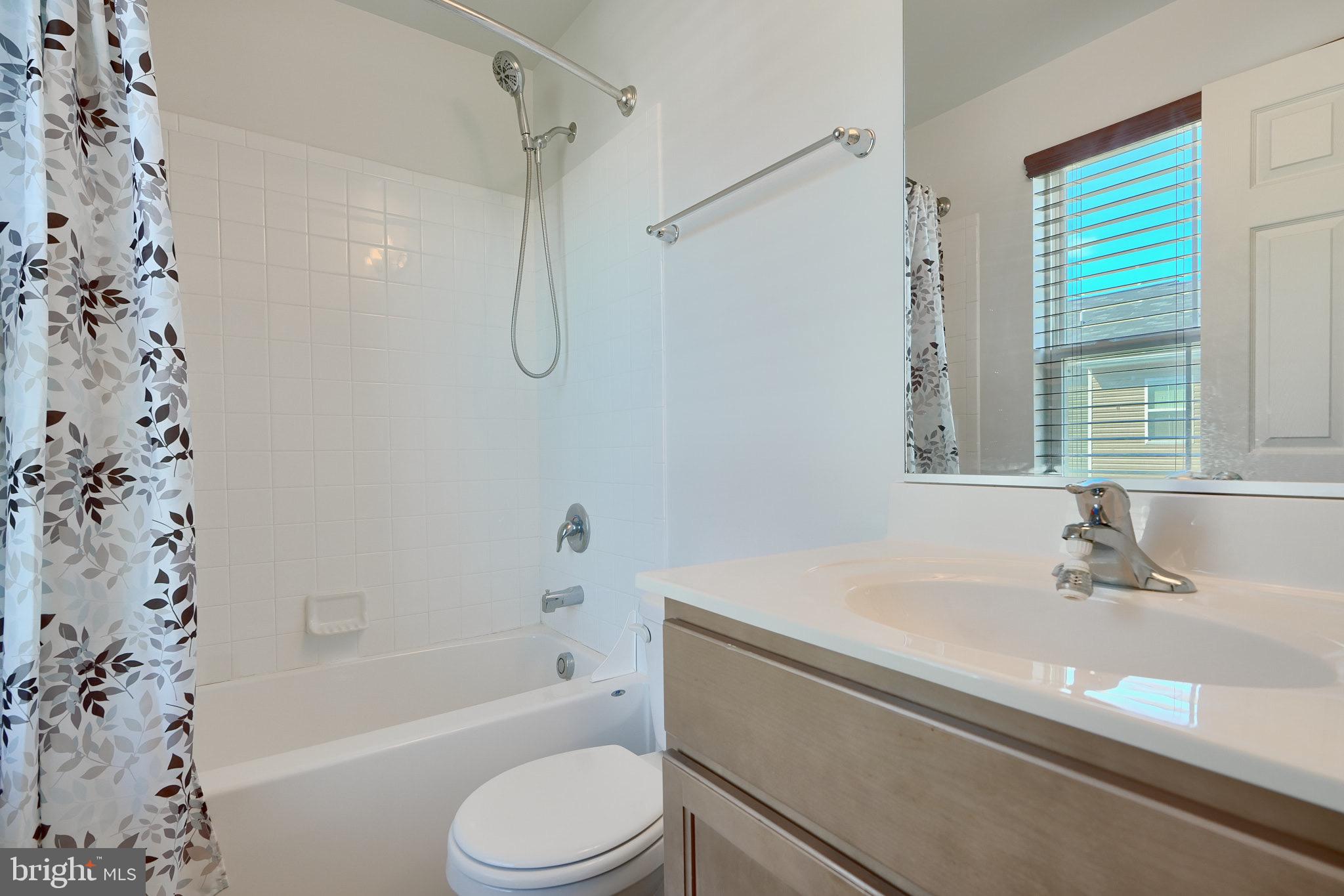 MEADE'S CROSSING - Residential