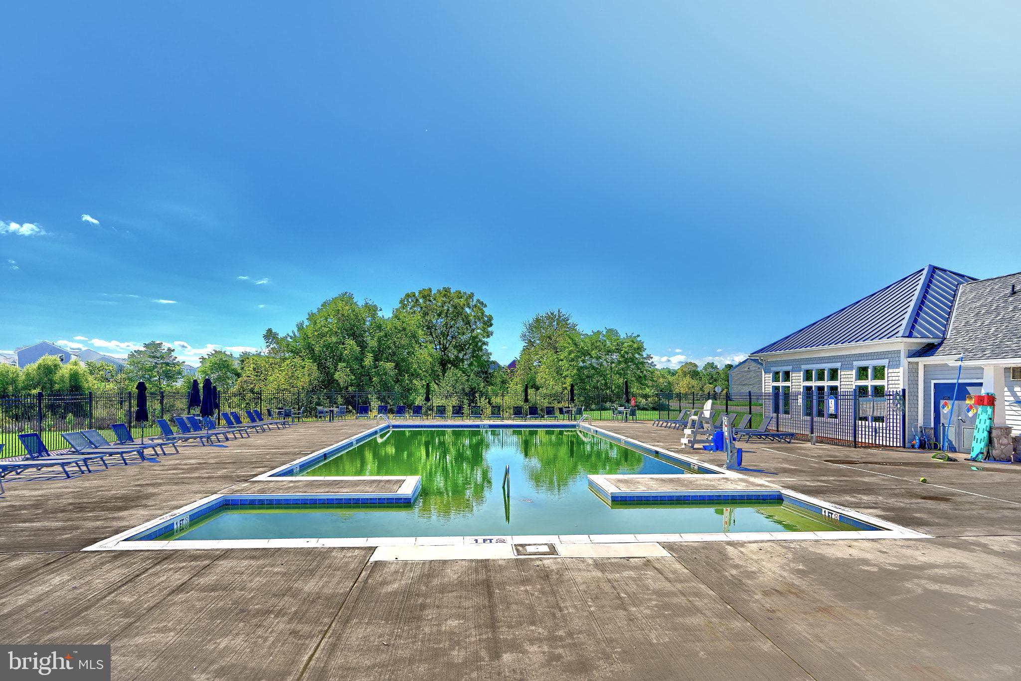 MEADE'S CROSSING - Residential