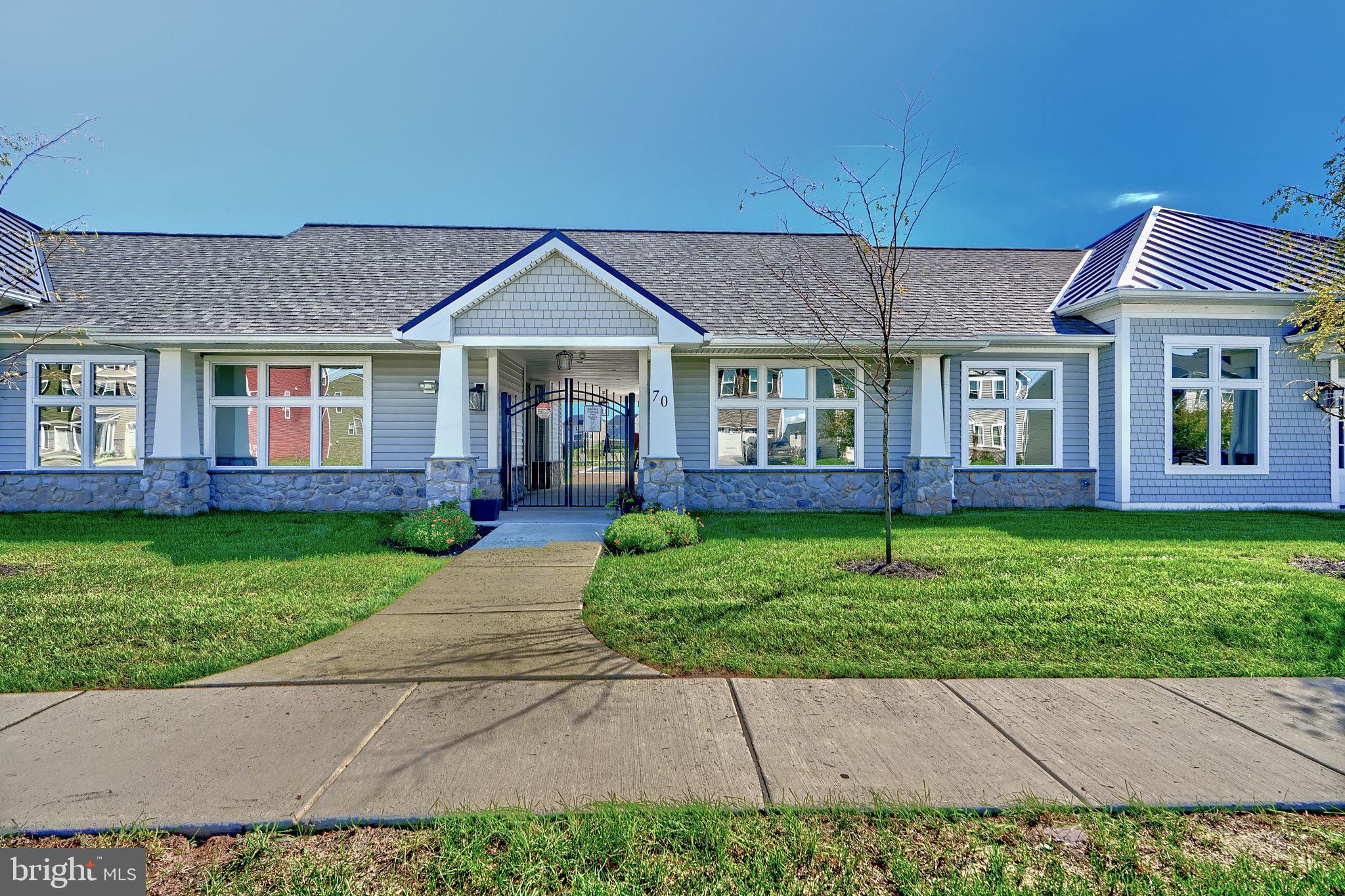 MEADE'S CROSSING - Residential