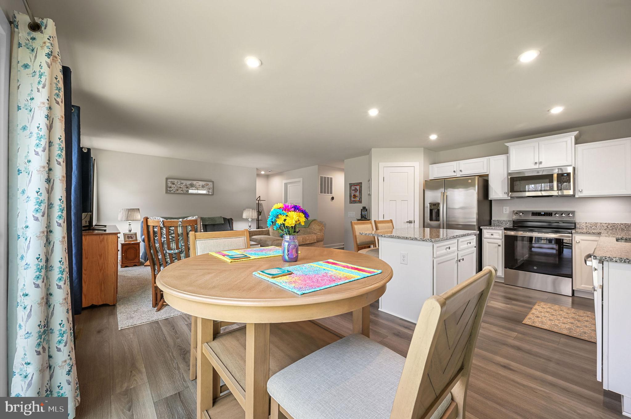 VERONA WOODS - Residential