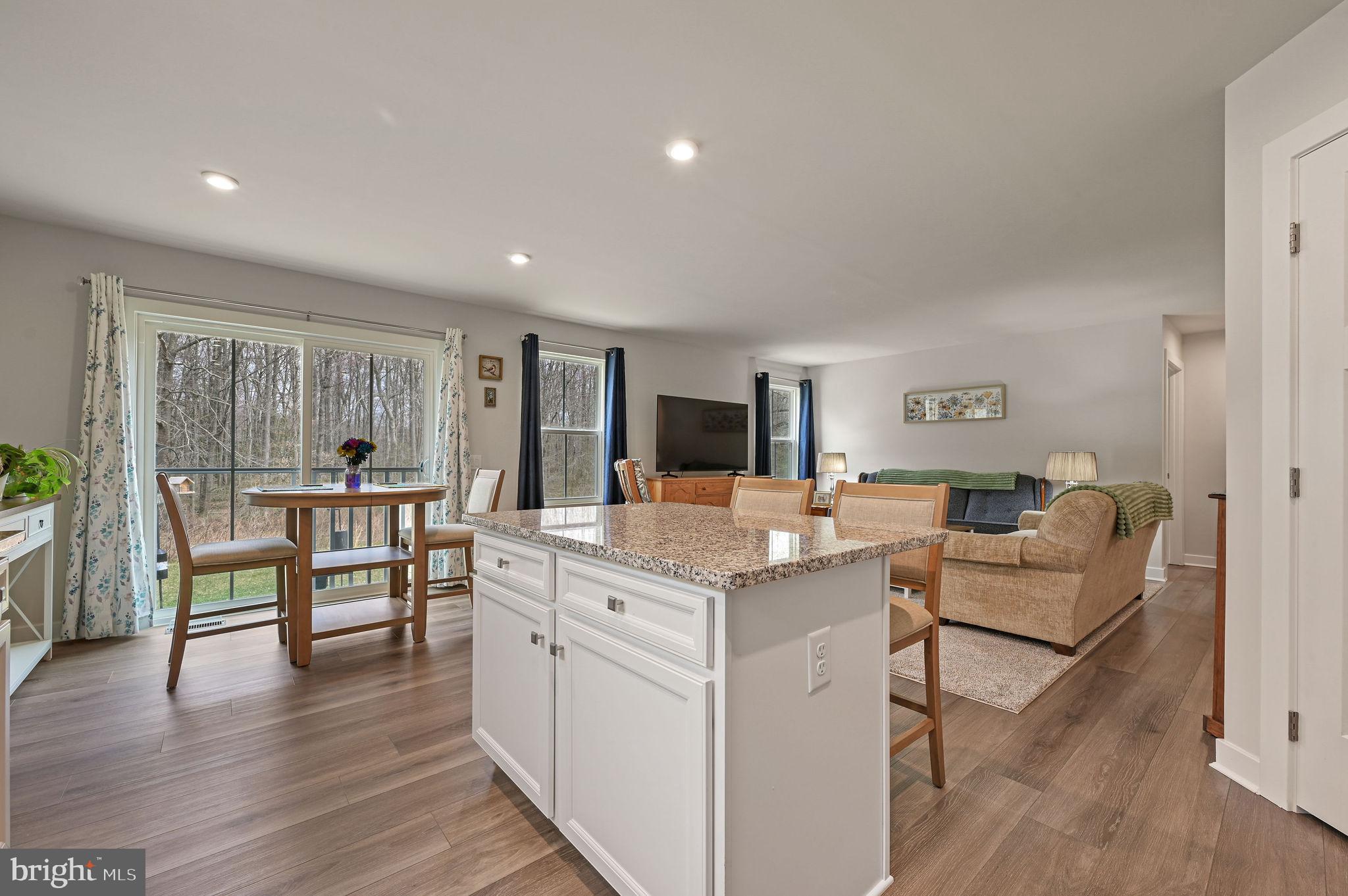 VERONA WOODS - Residential