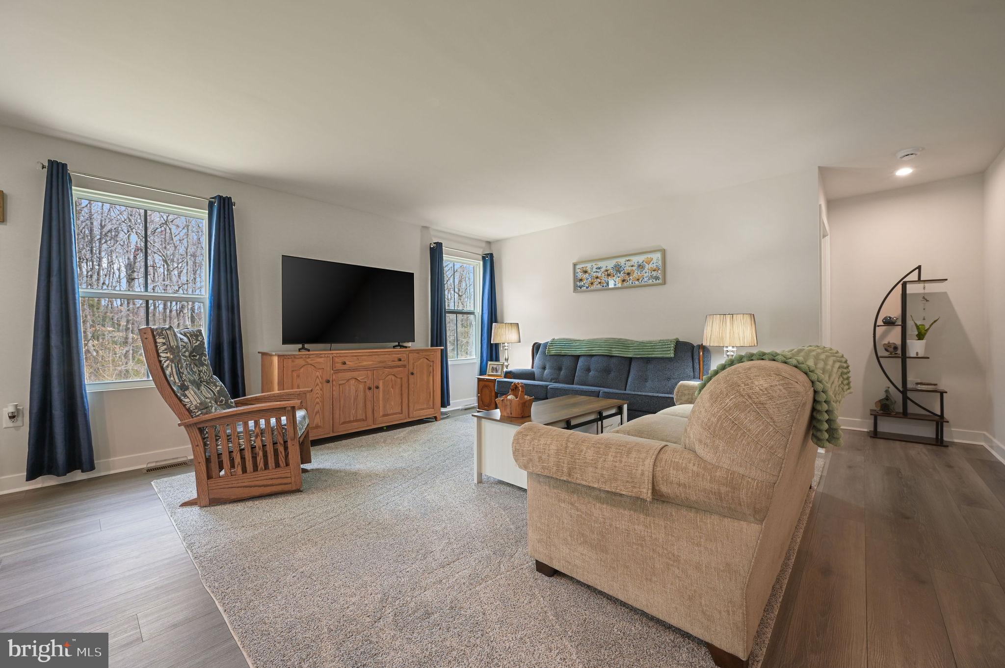 VERONA WOODS - Residential