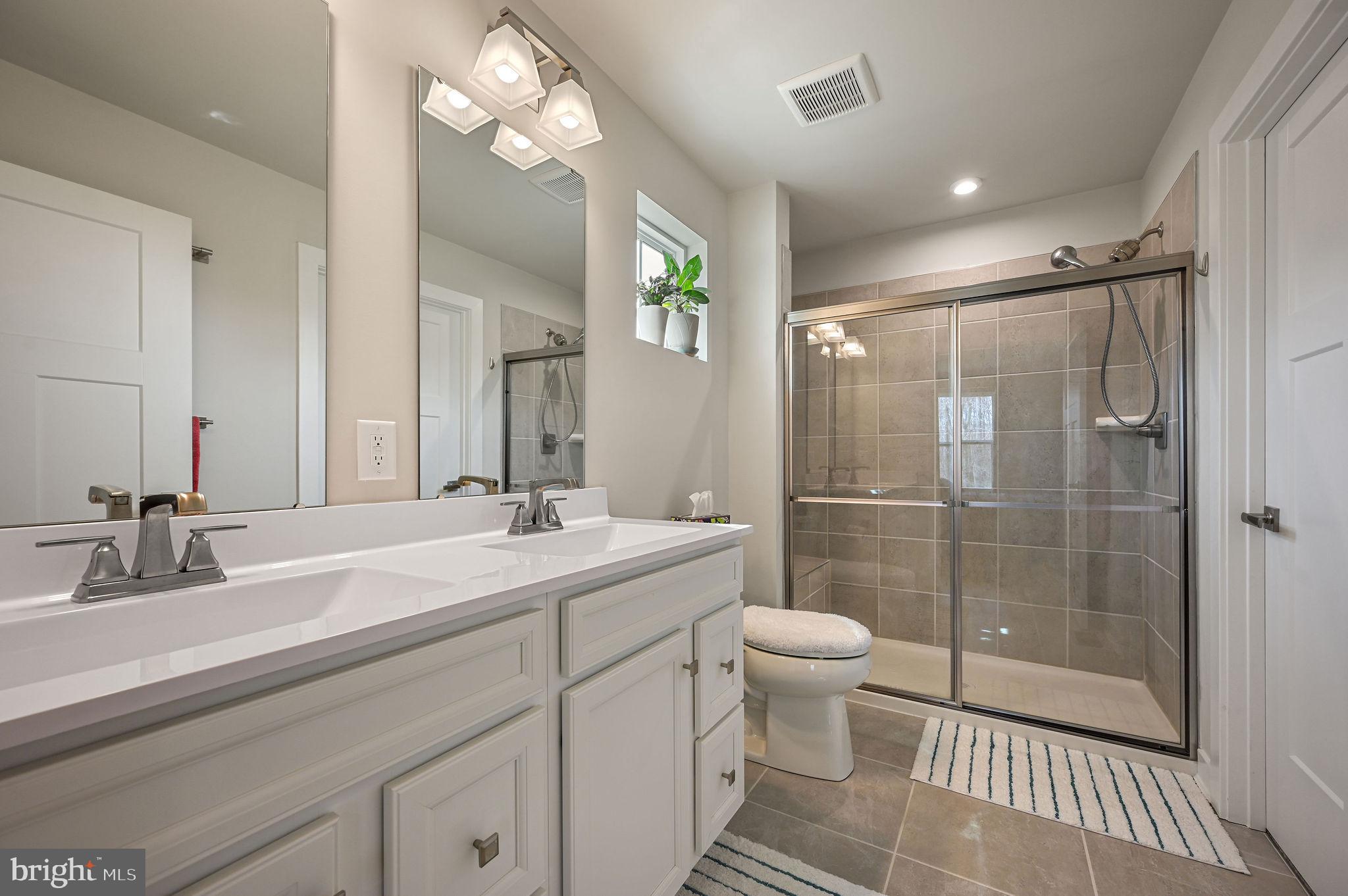 VERONA WOODS - Residential