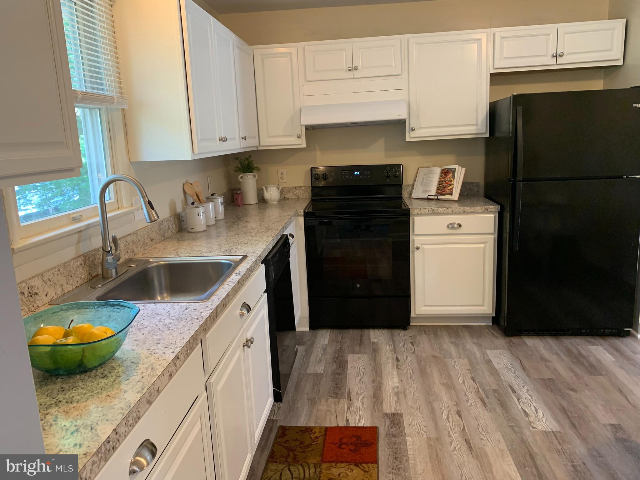 PERRY HALL - Residential