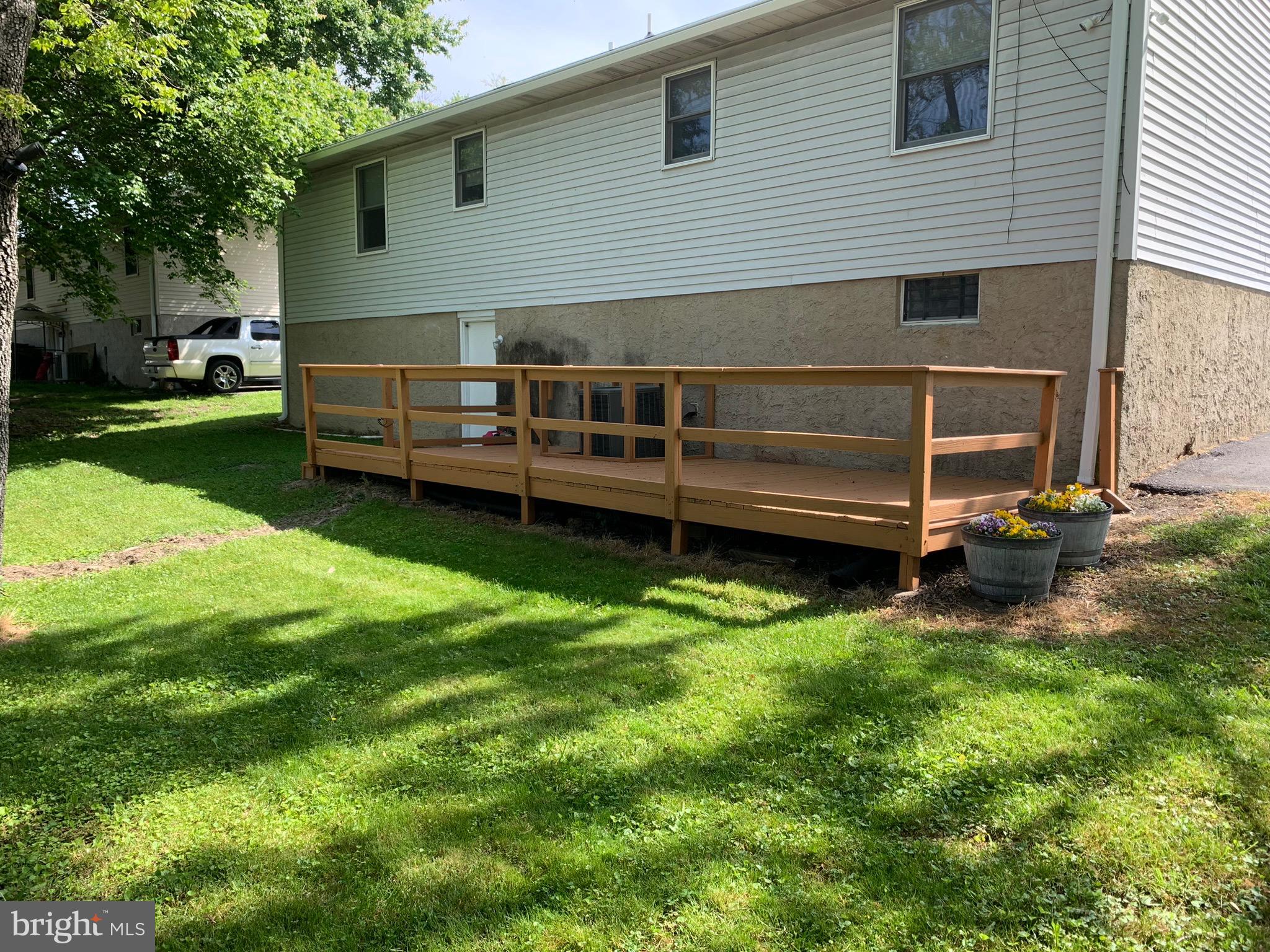 PERRY HALL - Residential