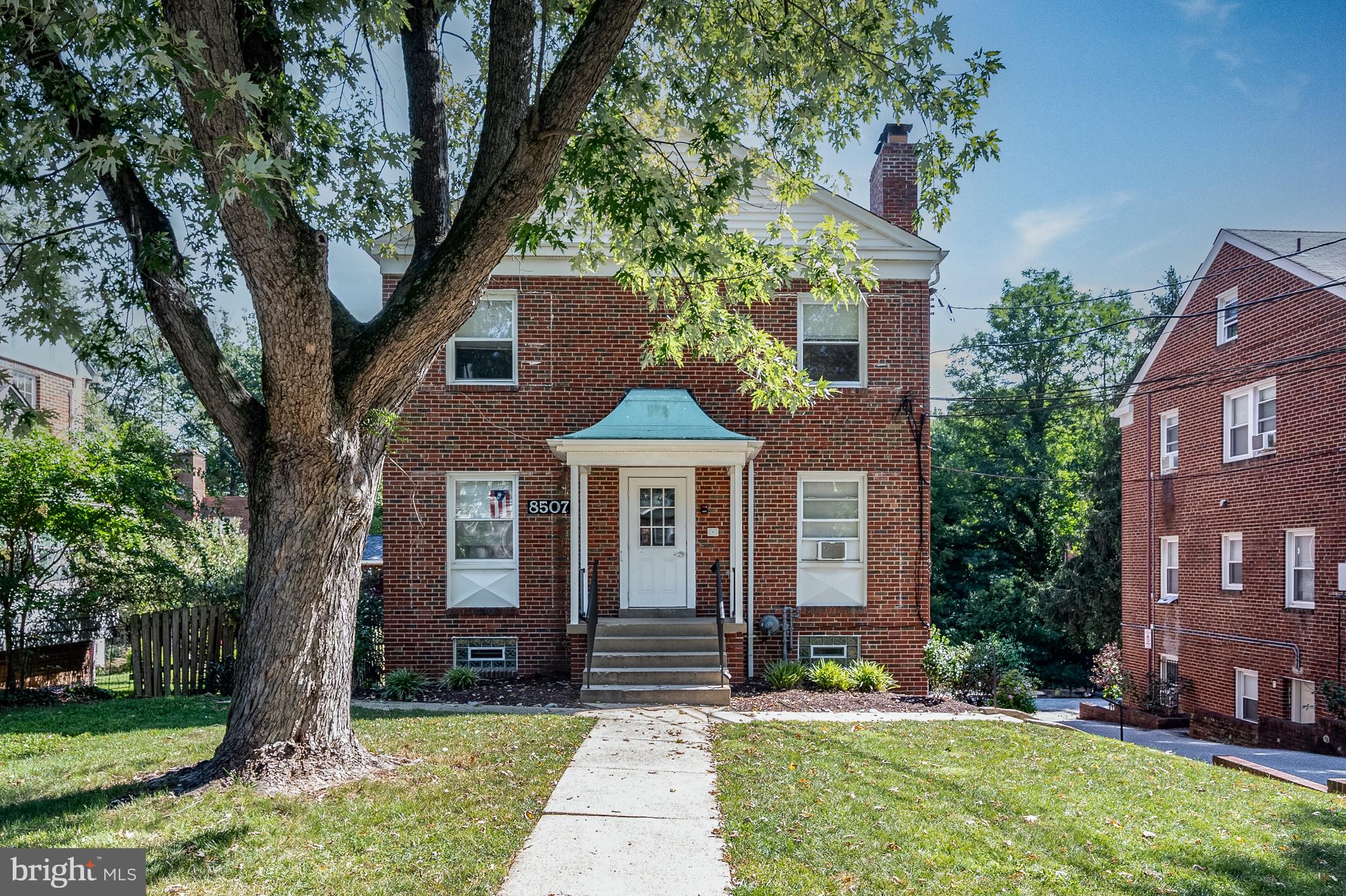 8507 FLOWER AVENUE 3