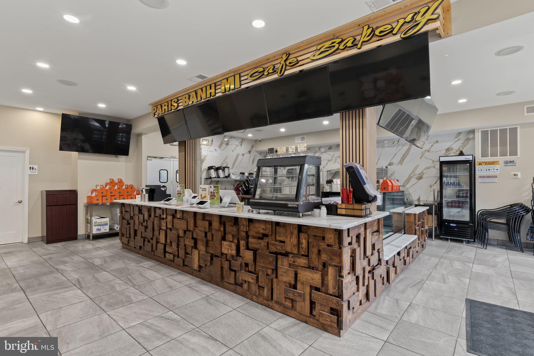 PASSYUNK SQUARE - Commercial Sale