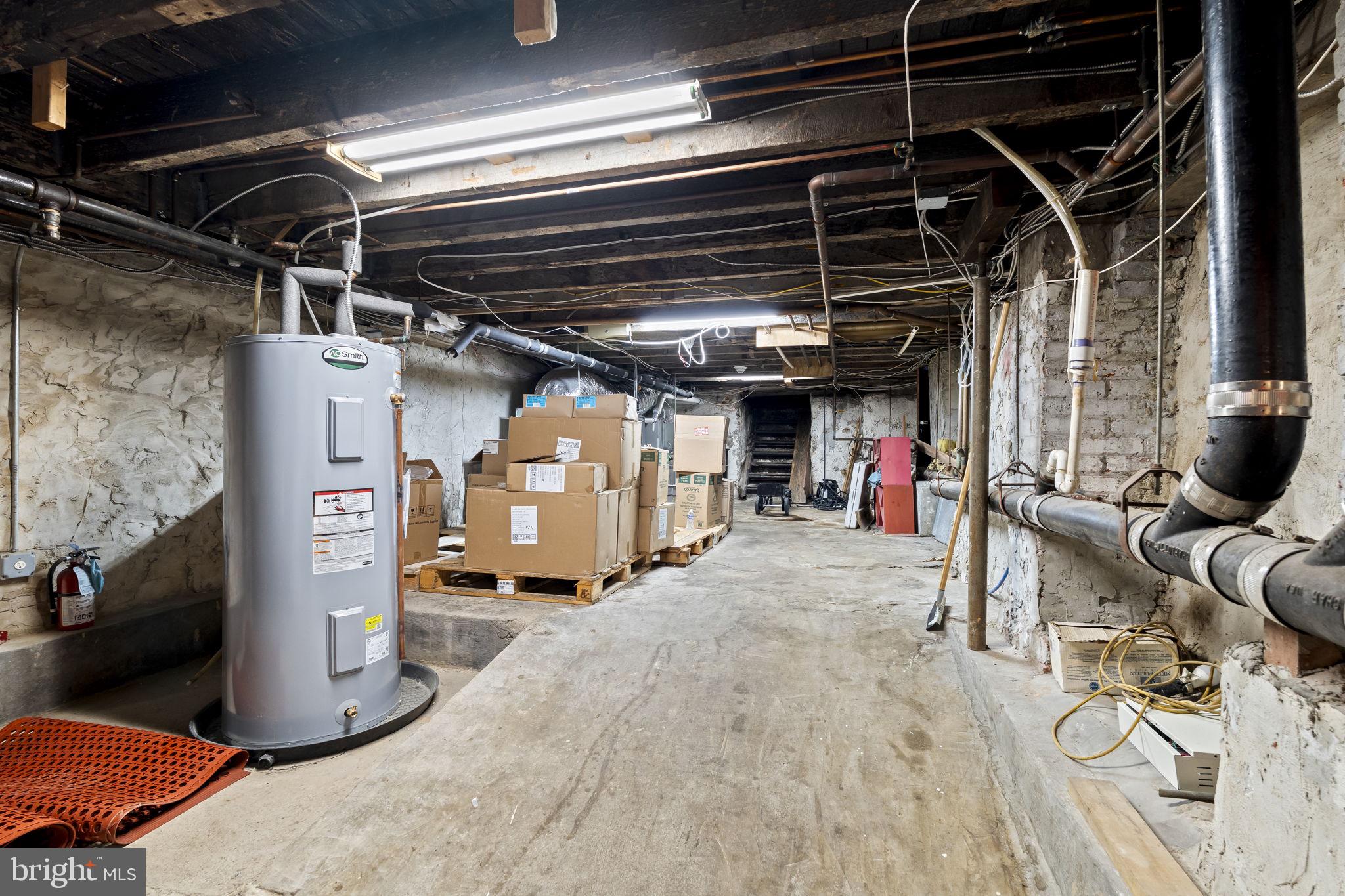 PASSYUNK SQUARE - Commercial Sale