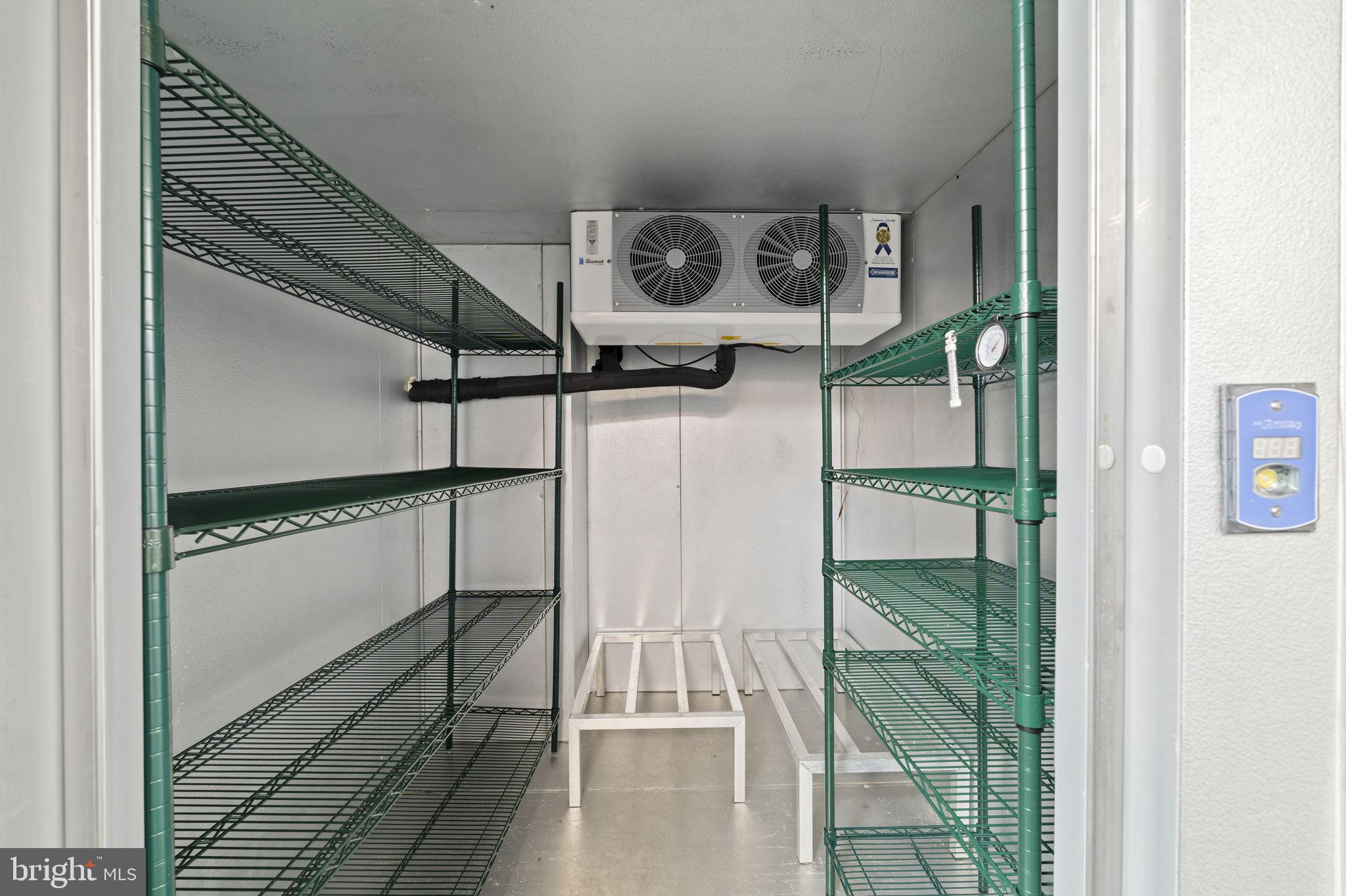 PASSYUNK SQUARE - Commercial Sale