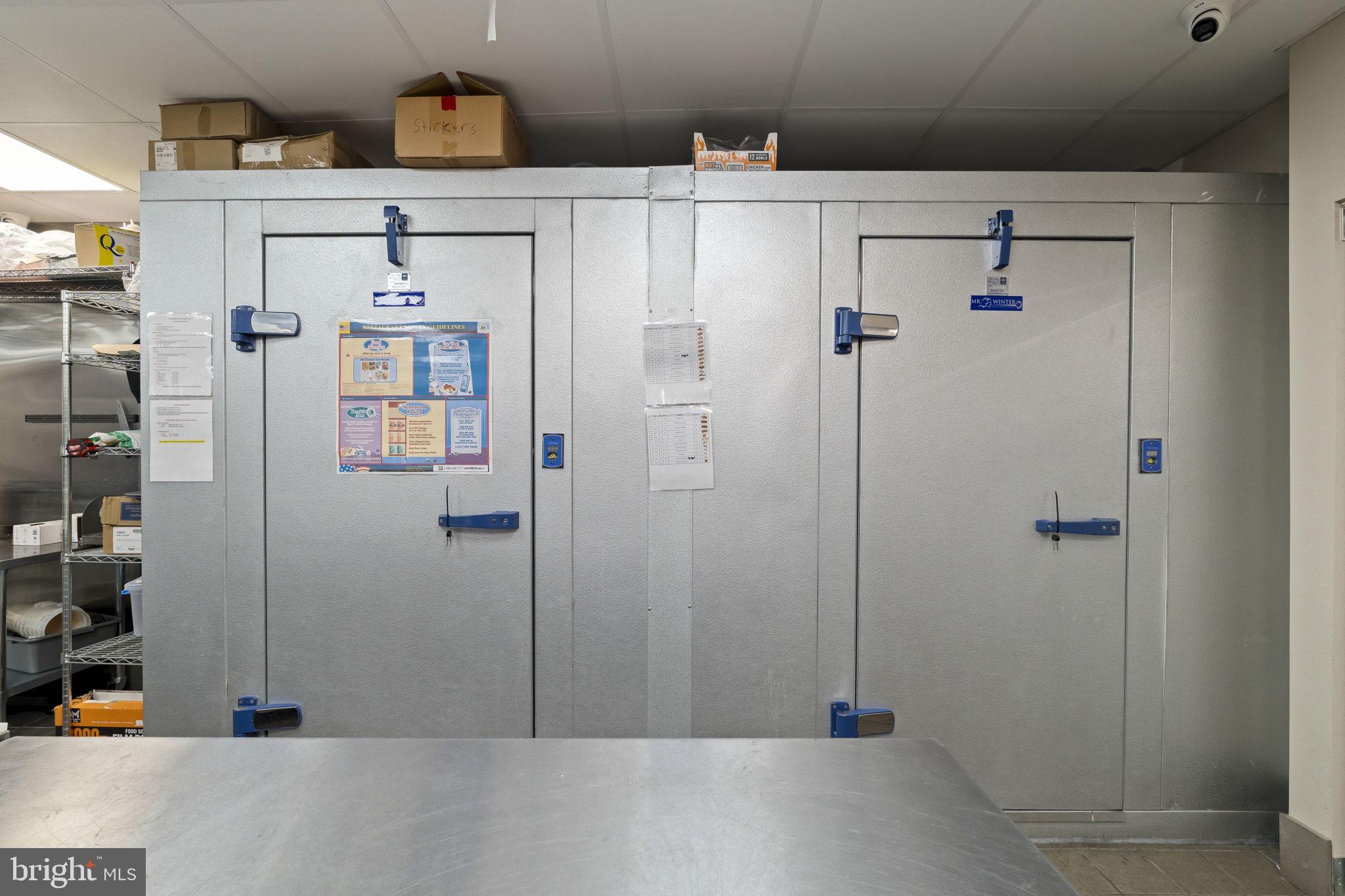 PASSYUNK SQUARE - Commercial Sale