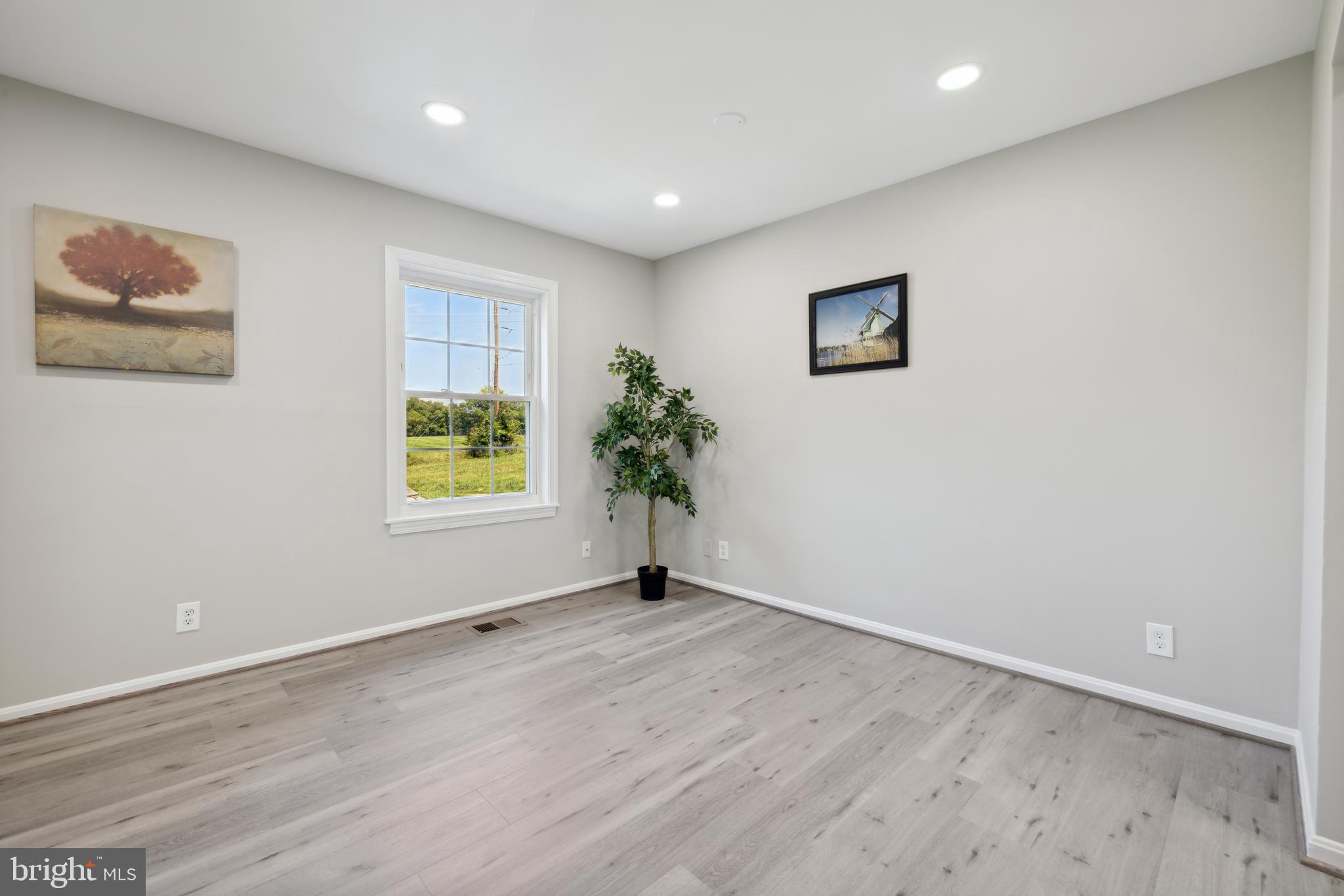 DIAMOND FARM - Residential