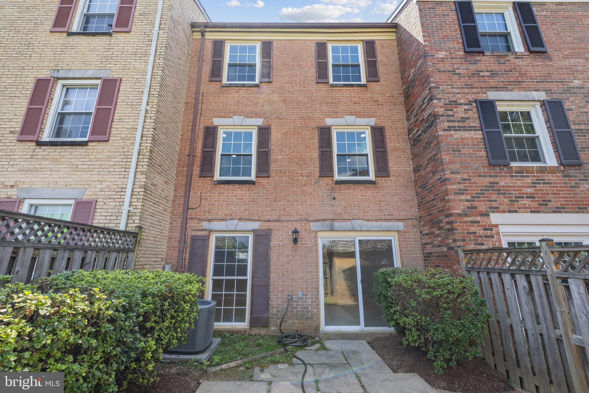 DIAMOND FARM - Residential