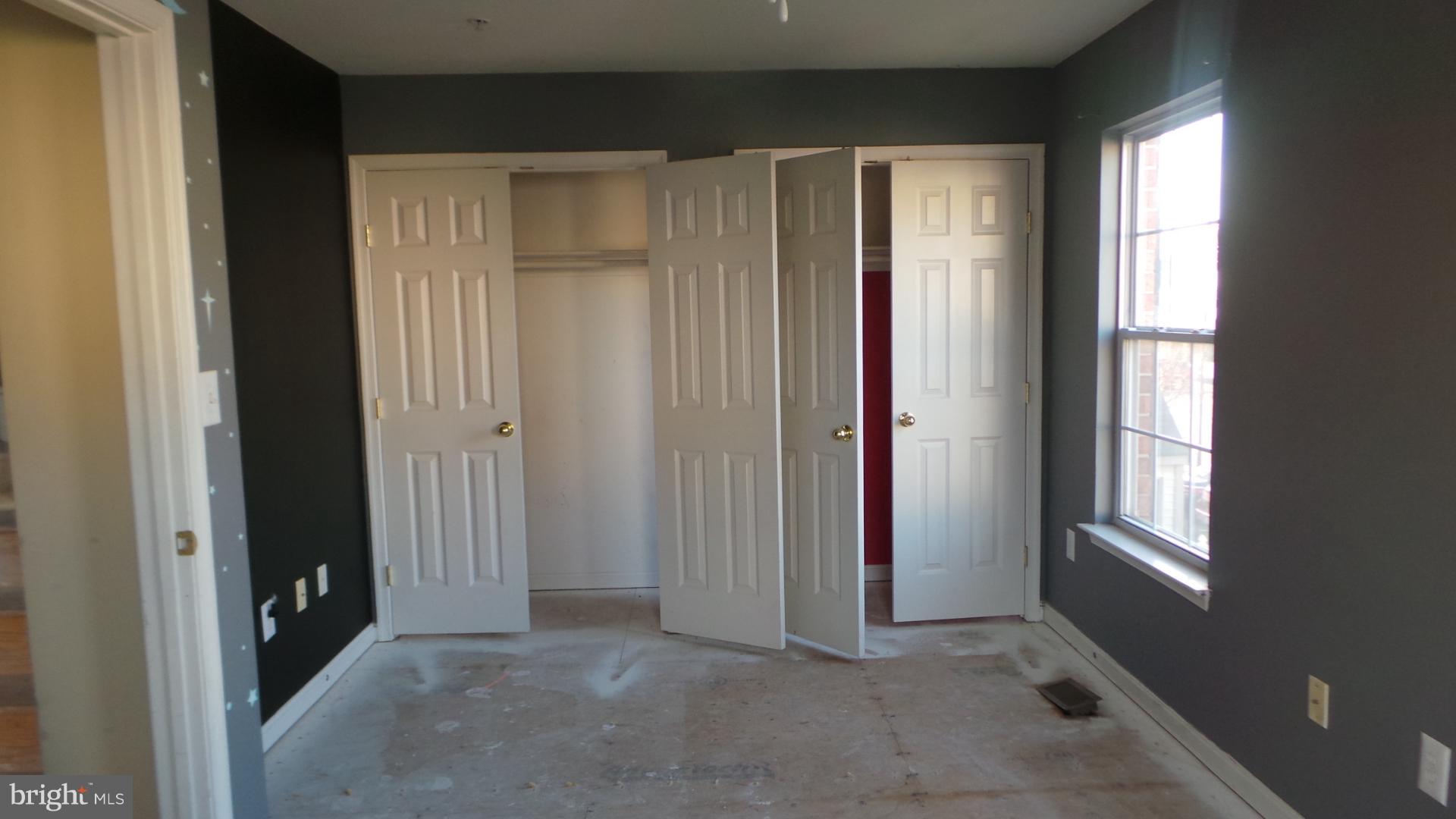 SEVEN OAKS - Residential