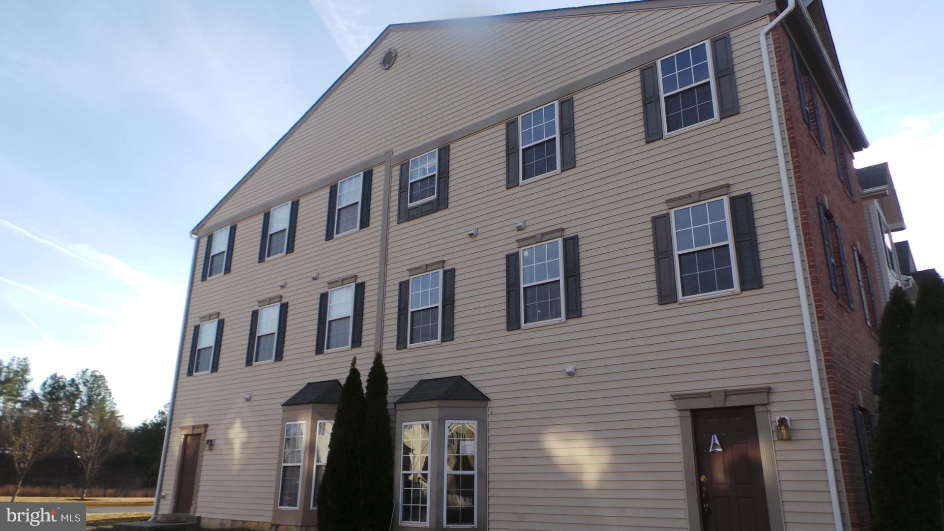 SEVEN OAKS - Residential