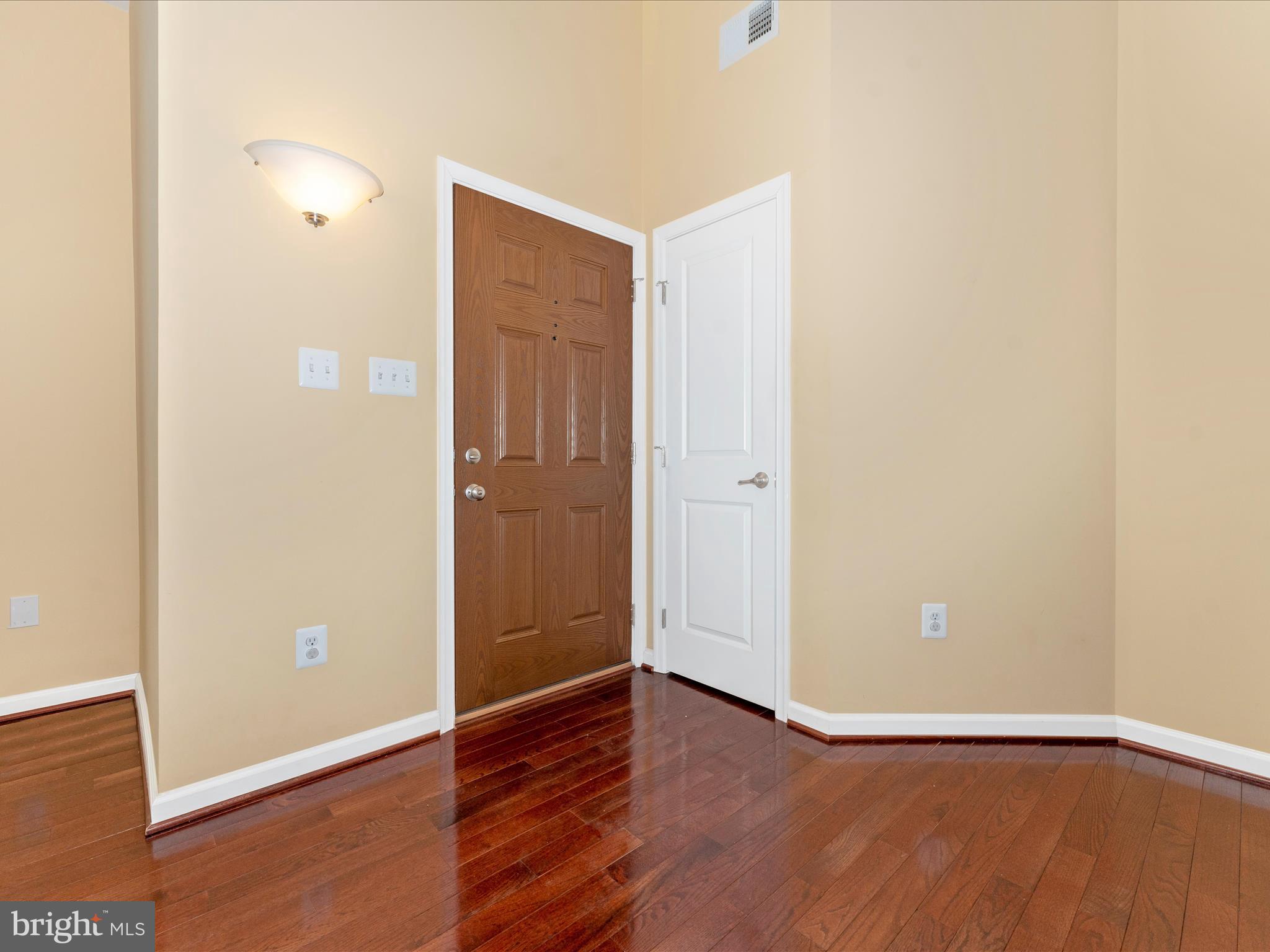 SIGNATURE CLUB AT GREENVIEW - Residential