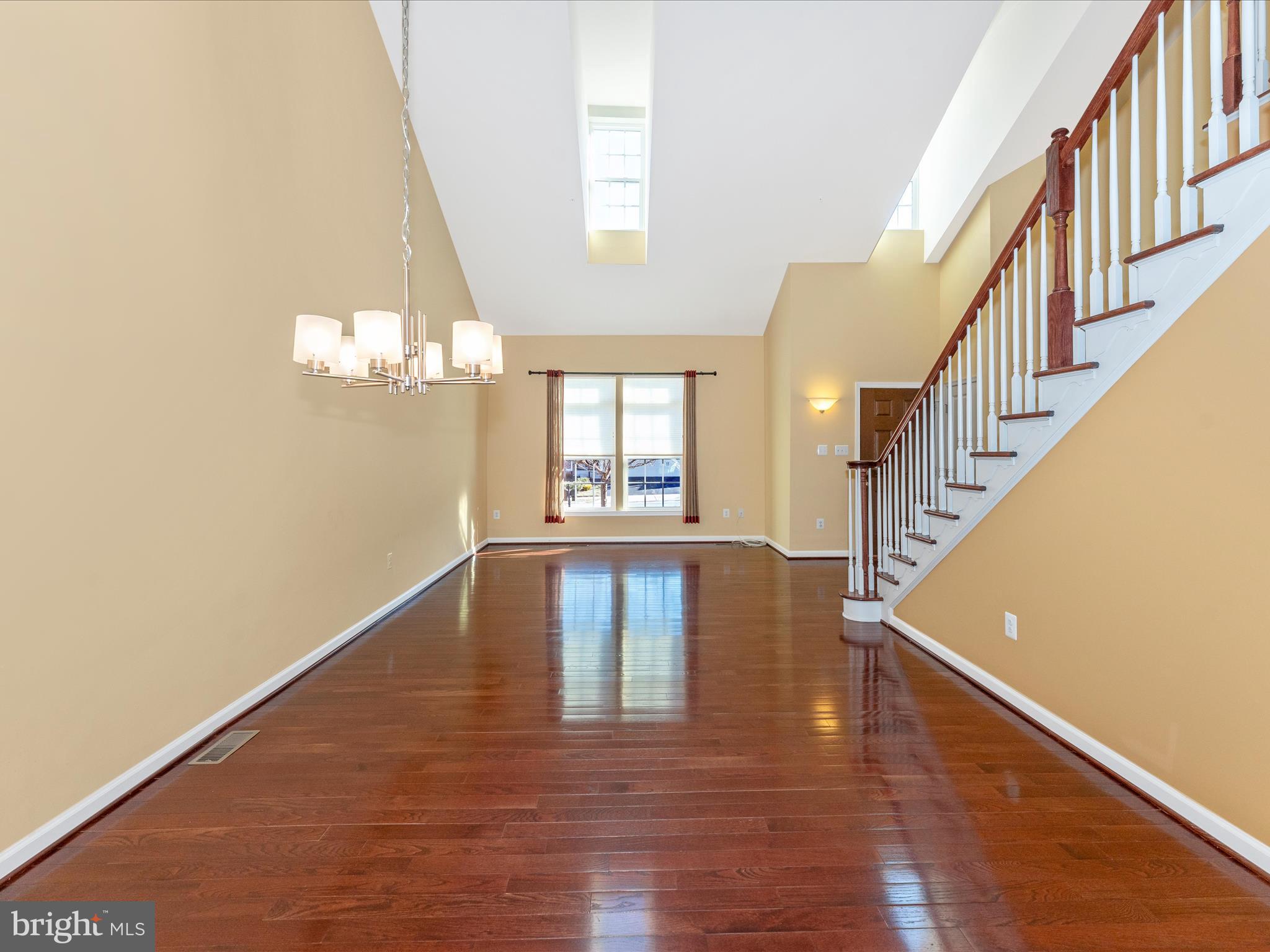 SIGNATURE CLUB AT GREENVIEW - Residential