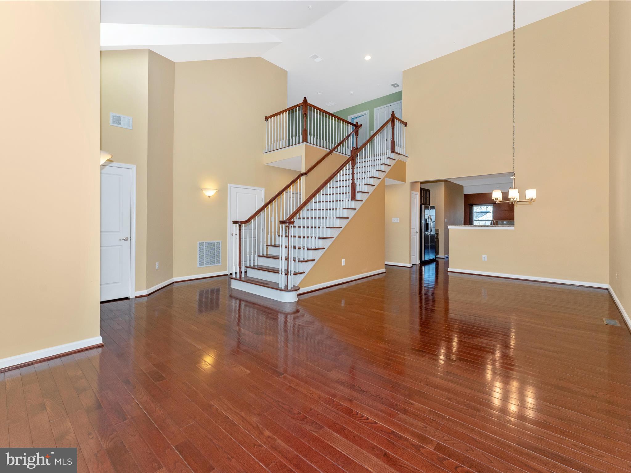 SIGNATURE CLUB AT GREENVIEW - Residential