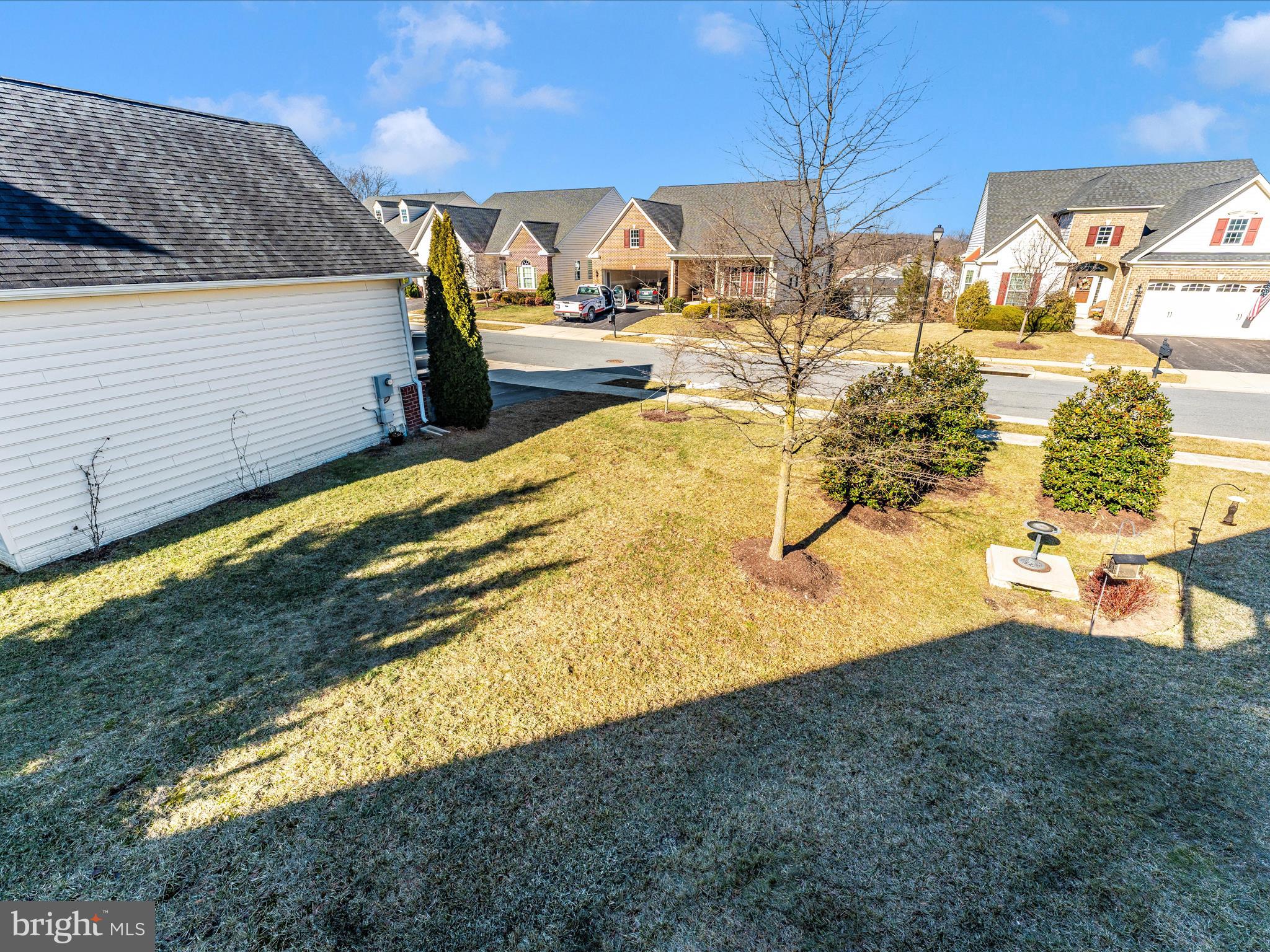 SIGNATURE CLUB AT GREENVIEW - Residential