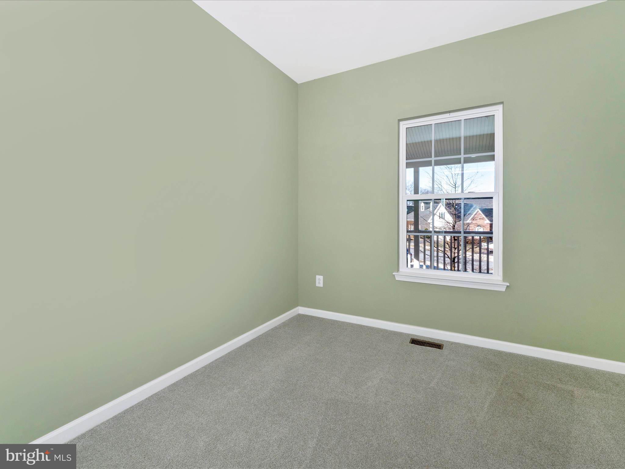 SIGNATURE CLUB AT GREENVIEW - Residential