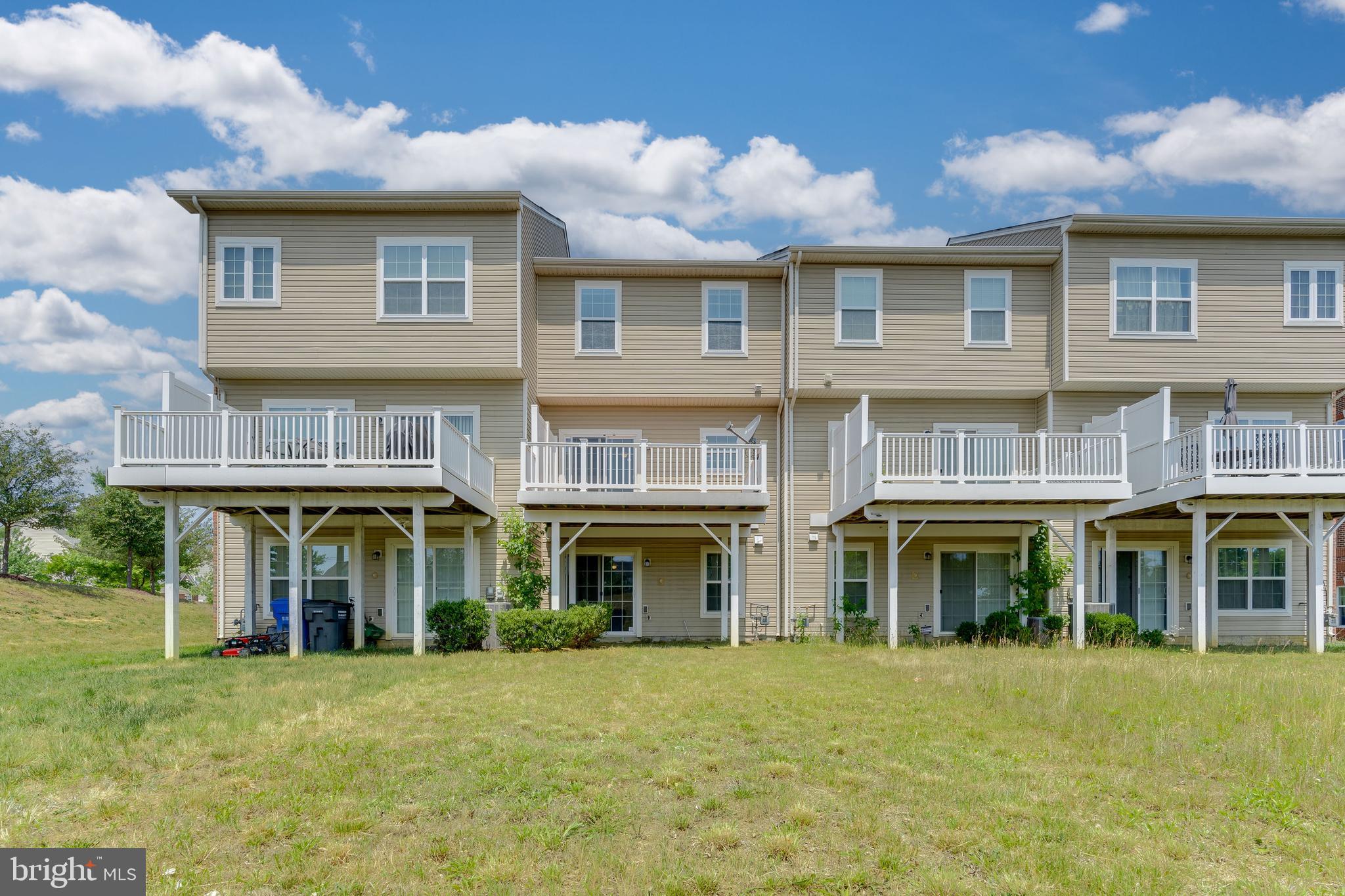 ST CHARLES GLENEAGLES - Residential