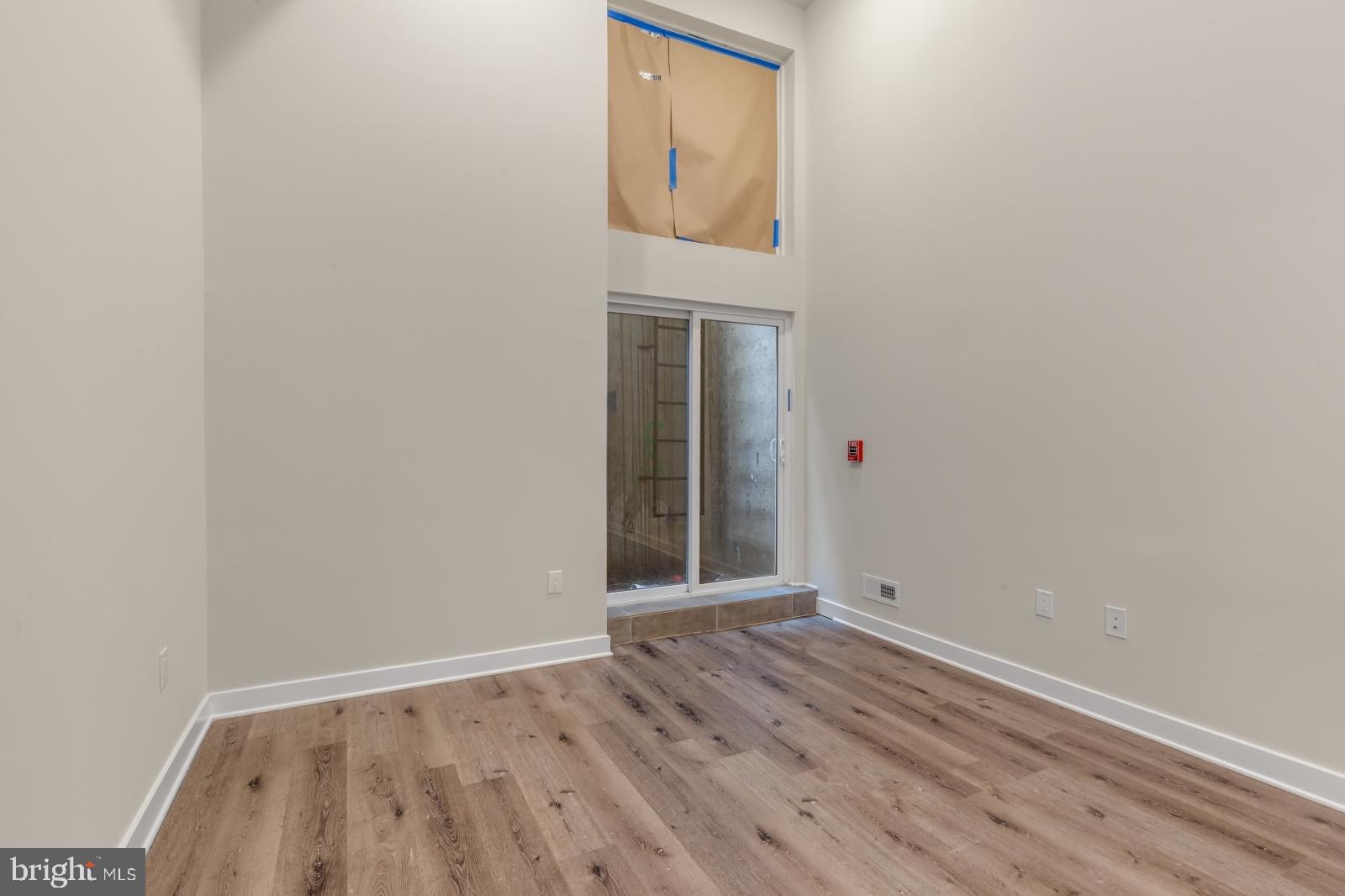 PHILADELPHIA (WEST) - Residential Lease