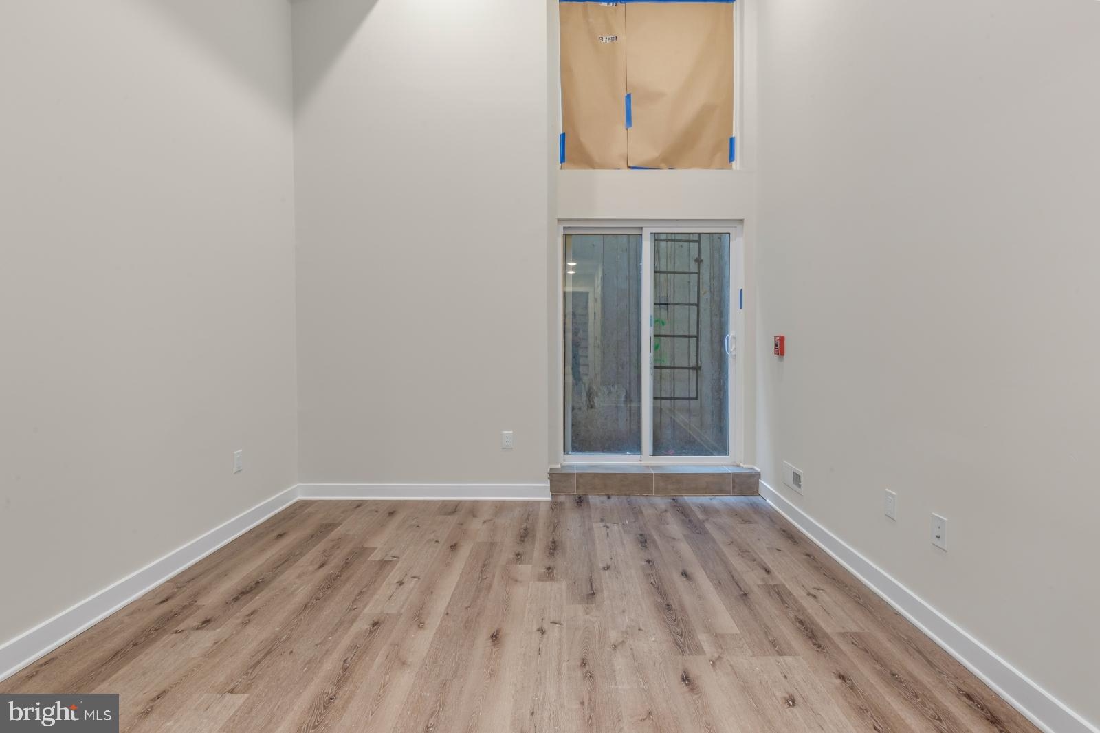 PHILADELPHIA (WEST) - Residential Lease