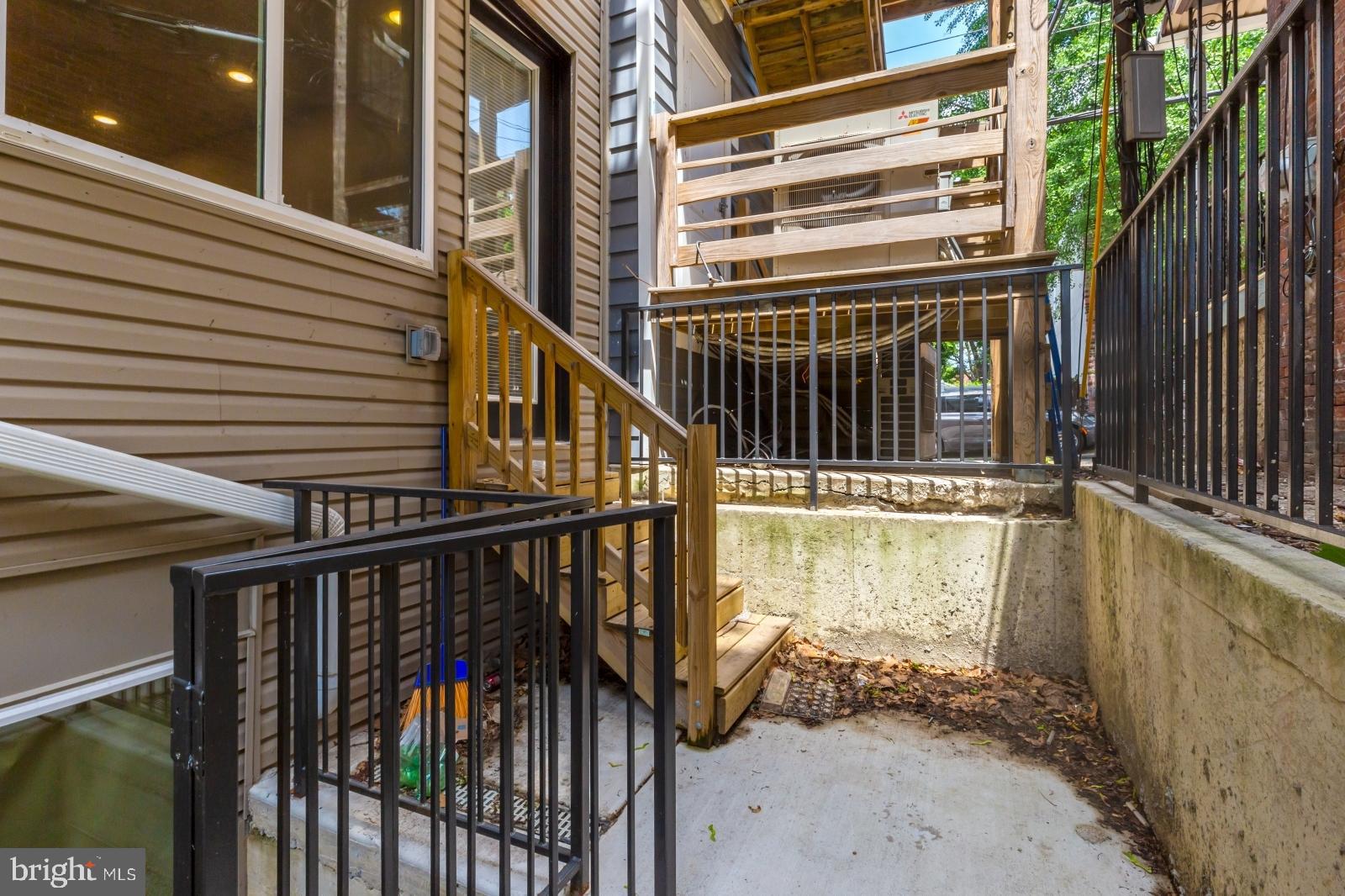 PHILADELPHIA (WEST) - Residential Lease