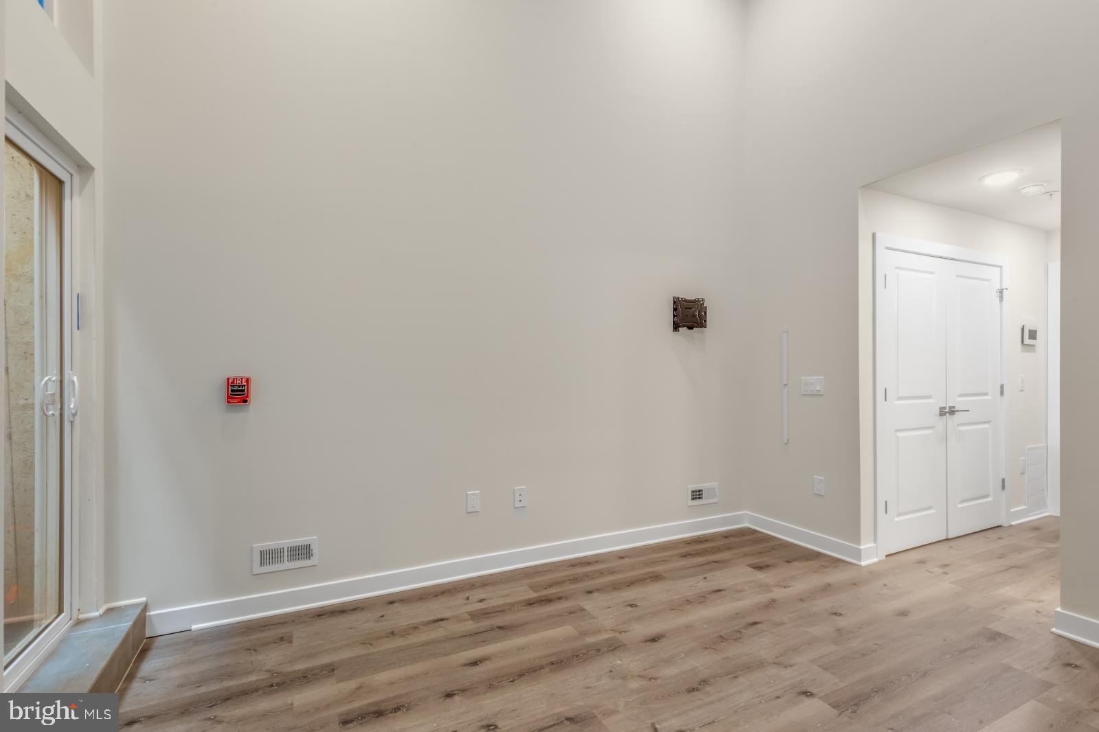 PHILADELPHIA (WEST) - Residential Lease