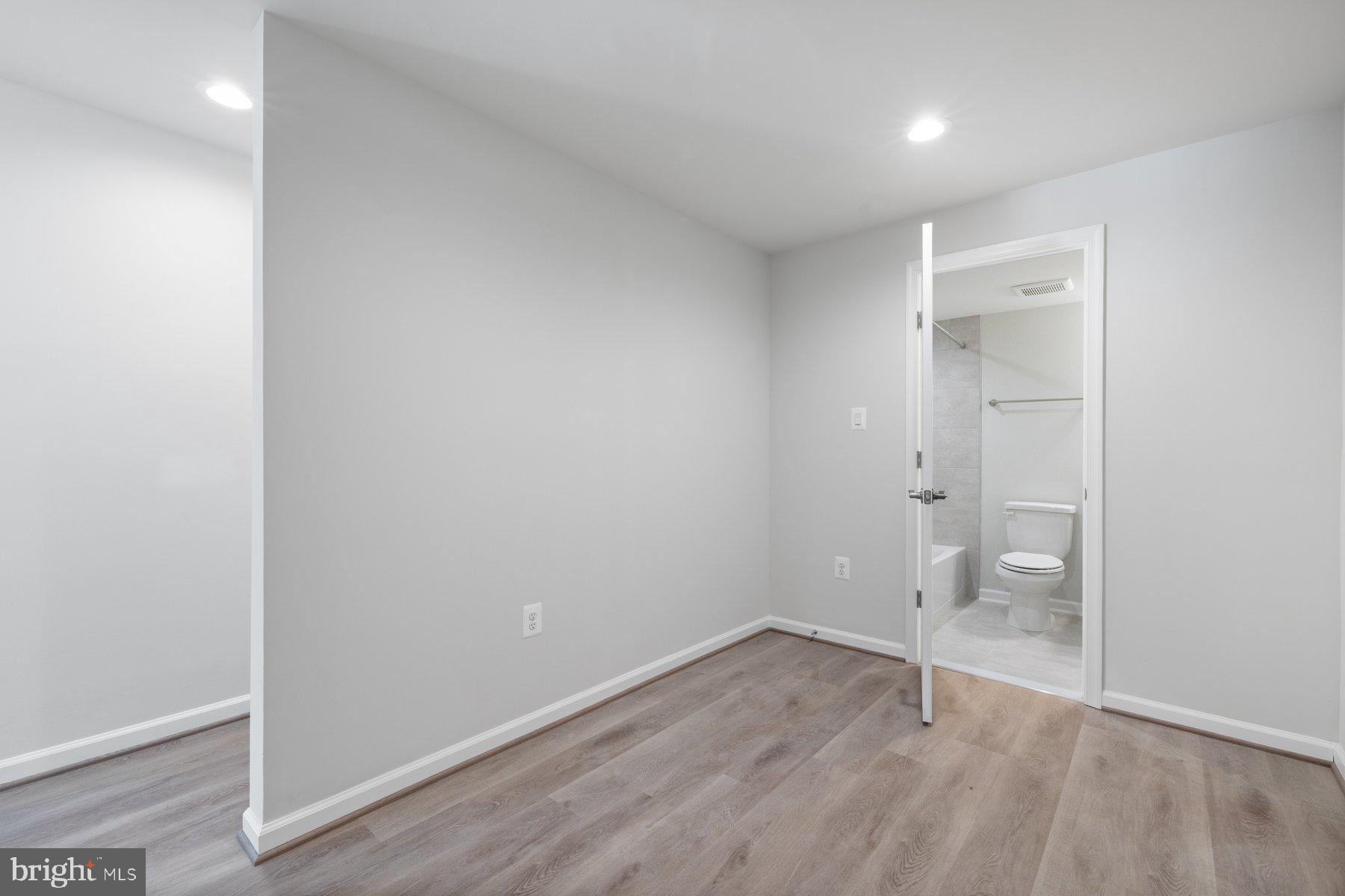 STOCKBRIDGE - Residential