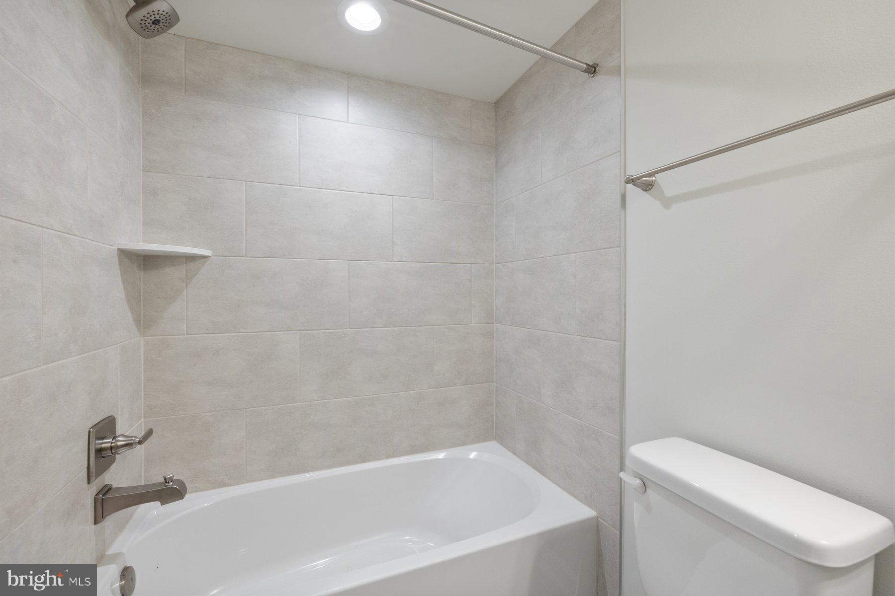 STOCKBRIDGE - Residential