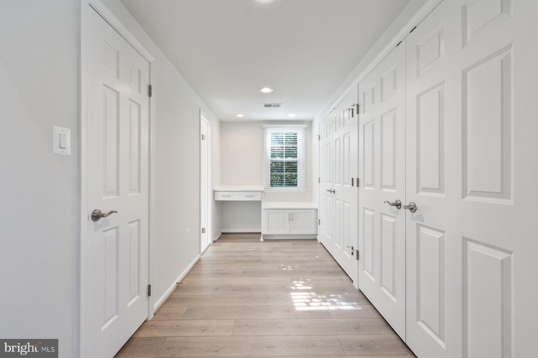 STOCKBRIDGE - Residential