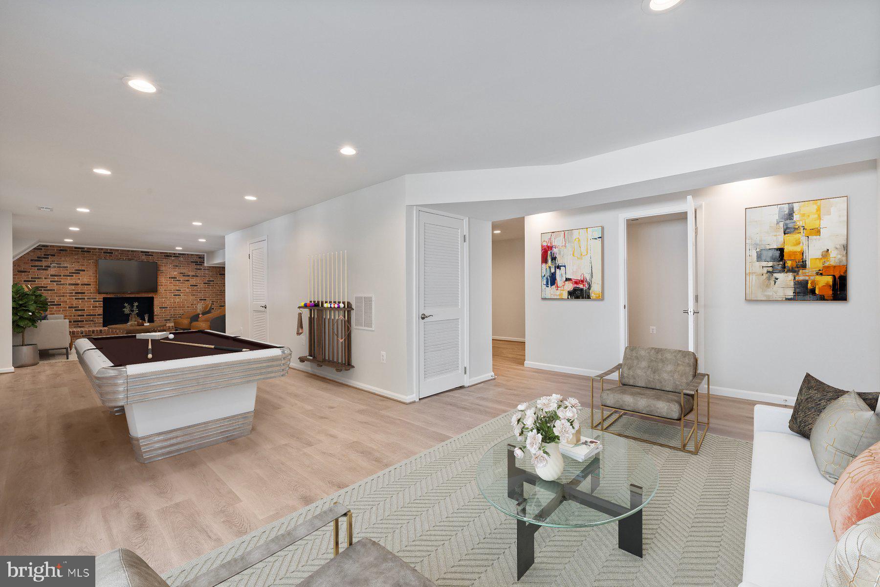 STOCKBRIDGE - Residential