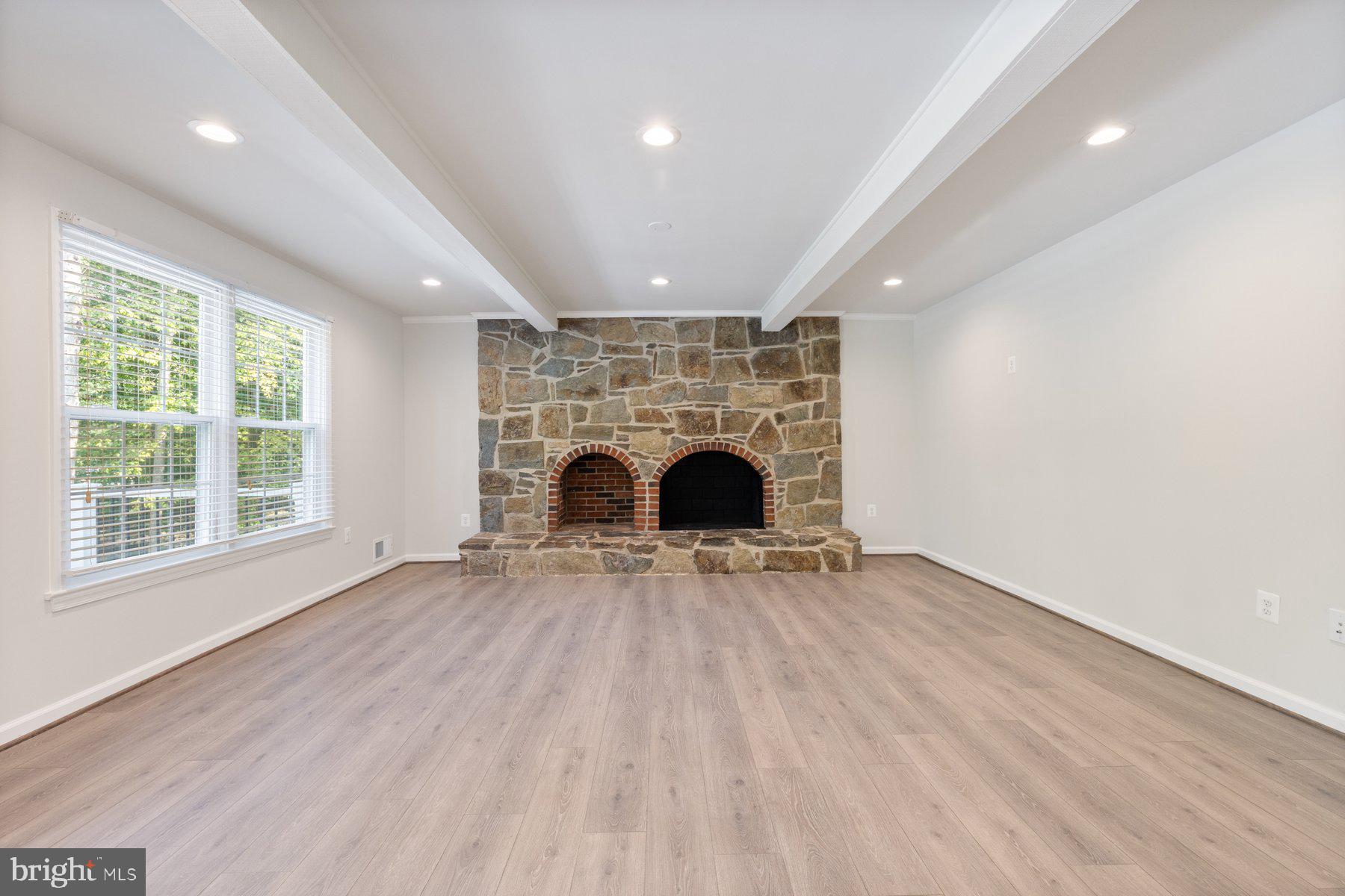 STOCKBRIDGE - Residential