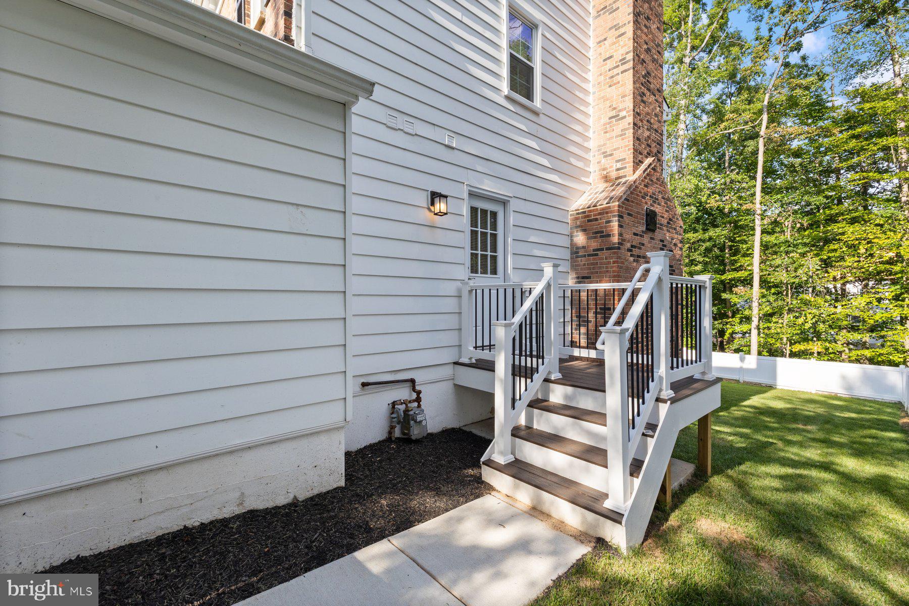 STOCKBRIDGE - Residential