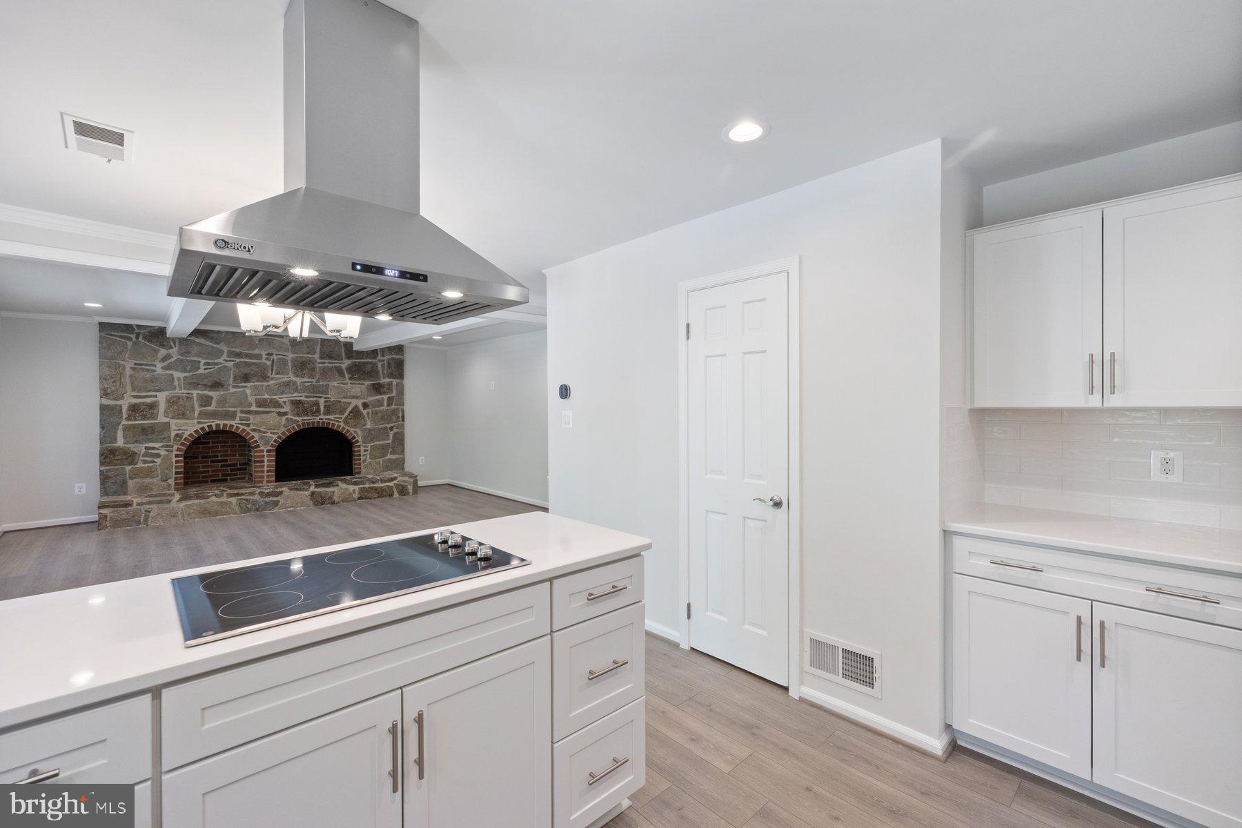 STOCKBRIDGE - Residential