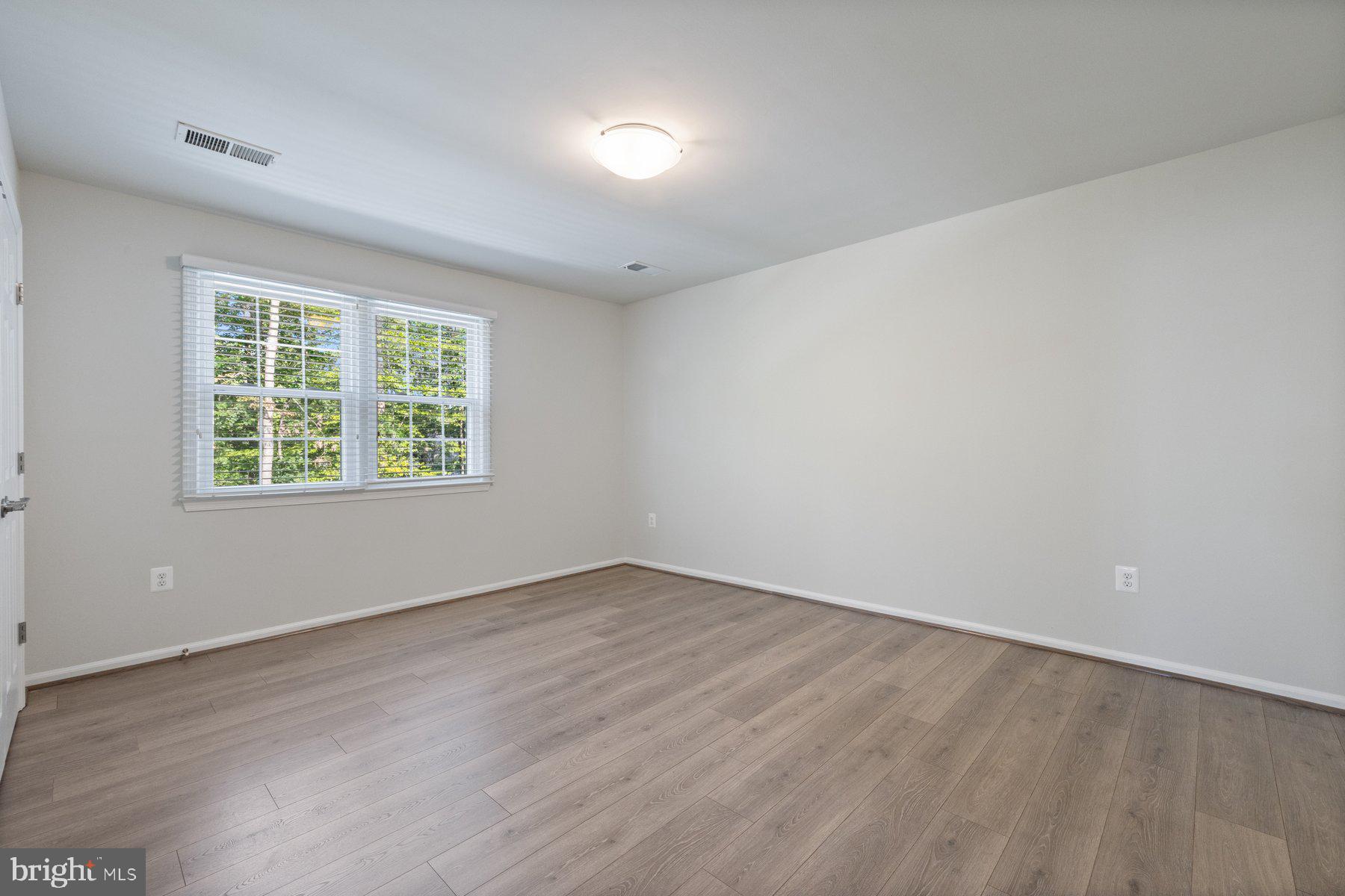 STOCKBRIDGE - Residential