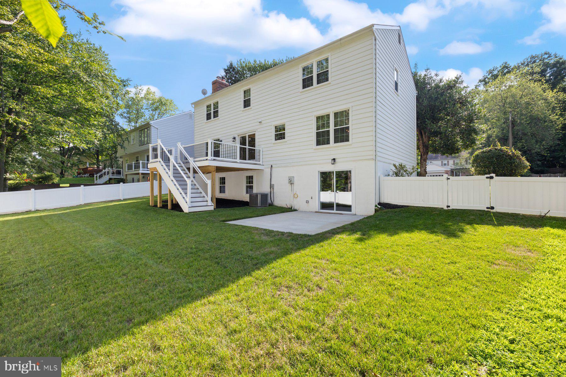 STOCKBRIDGE - Residential