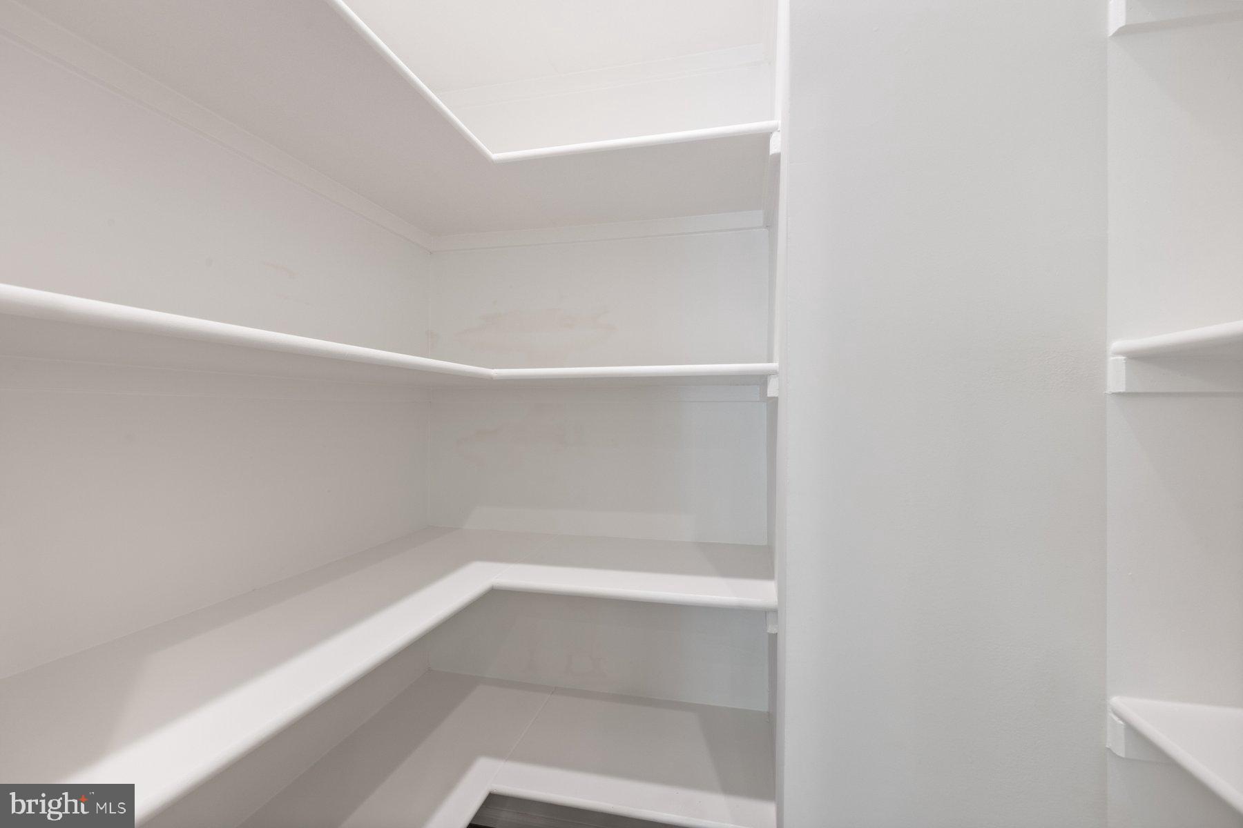 STOCKBRIDGE - Residential