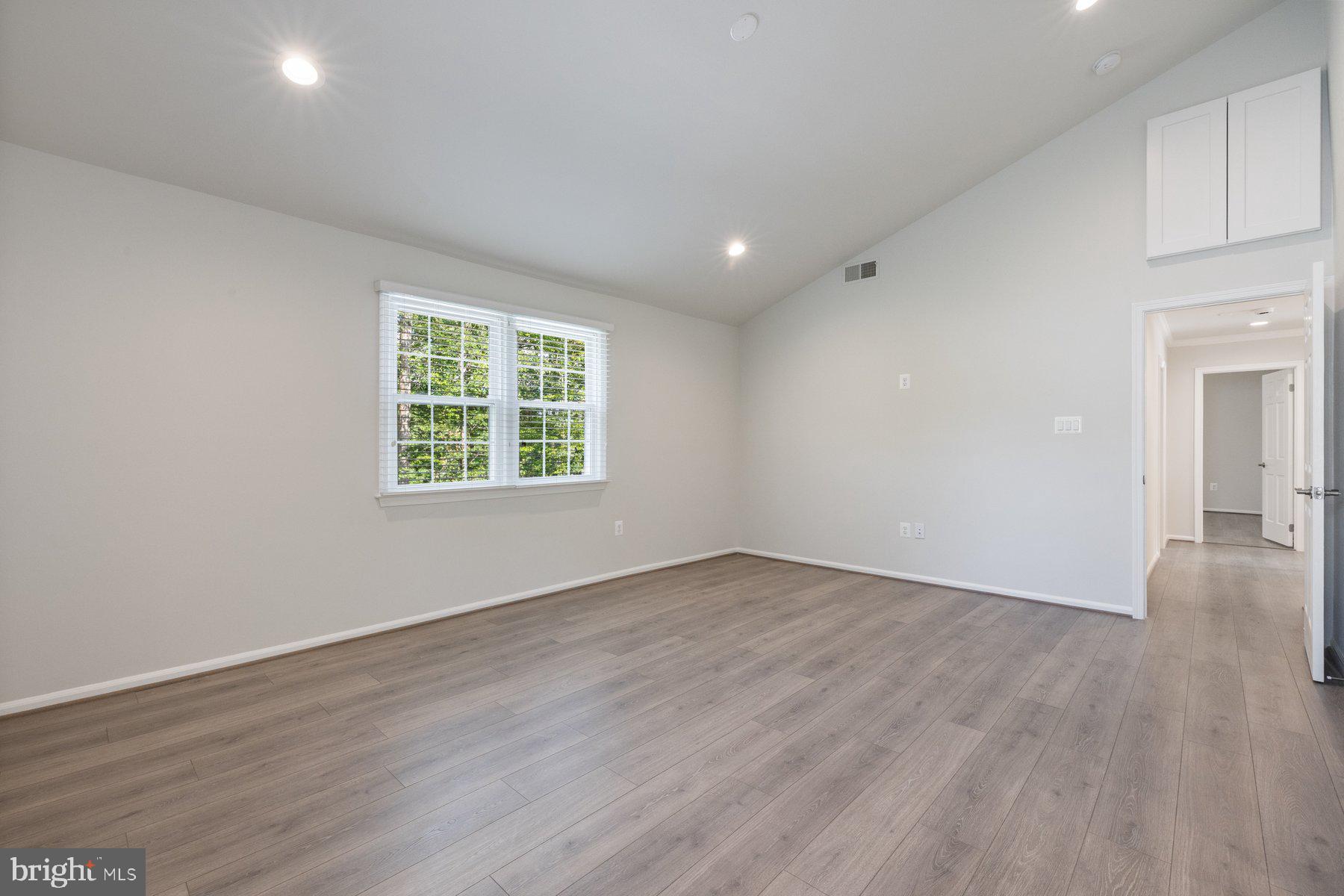 STOCKBRIDGE - Residential