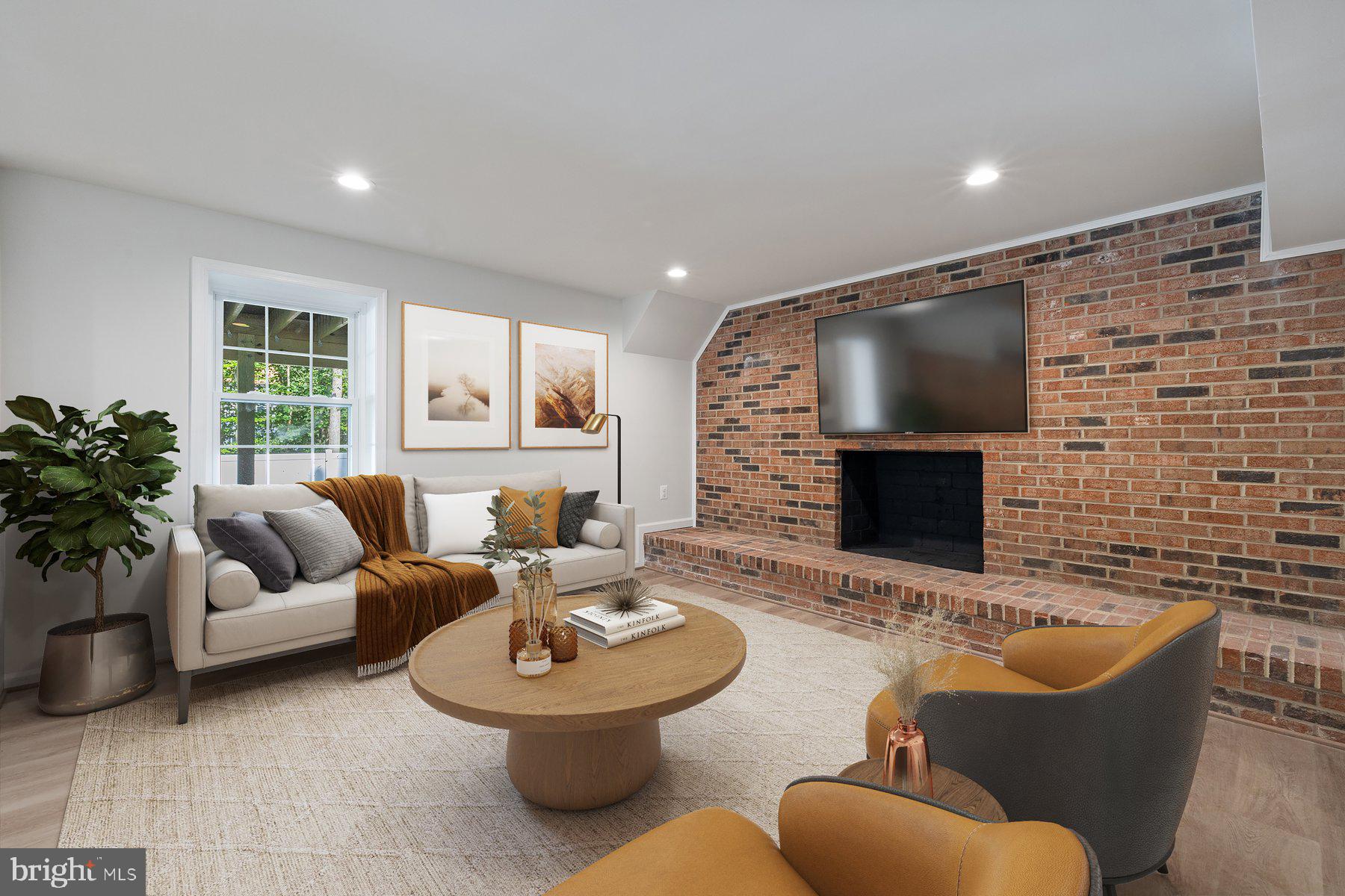 STOCKBRIDGE - Residential