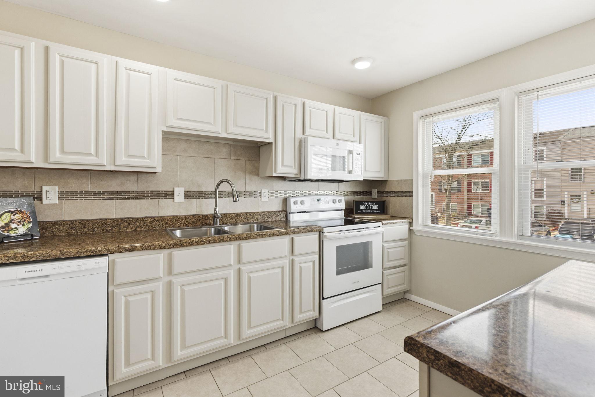 WATER GATE - Residential