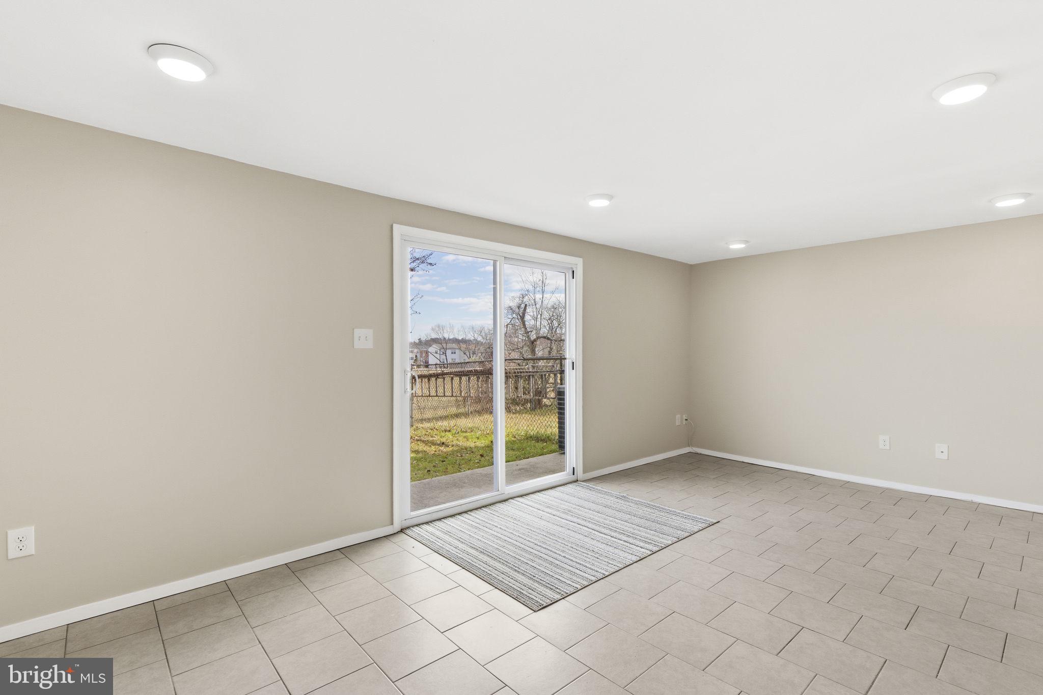 WATER GATE - Residential