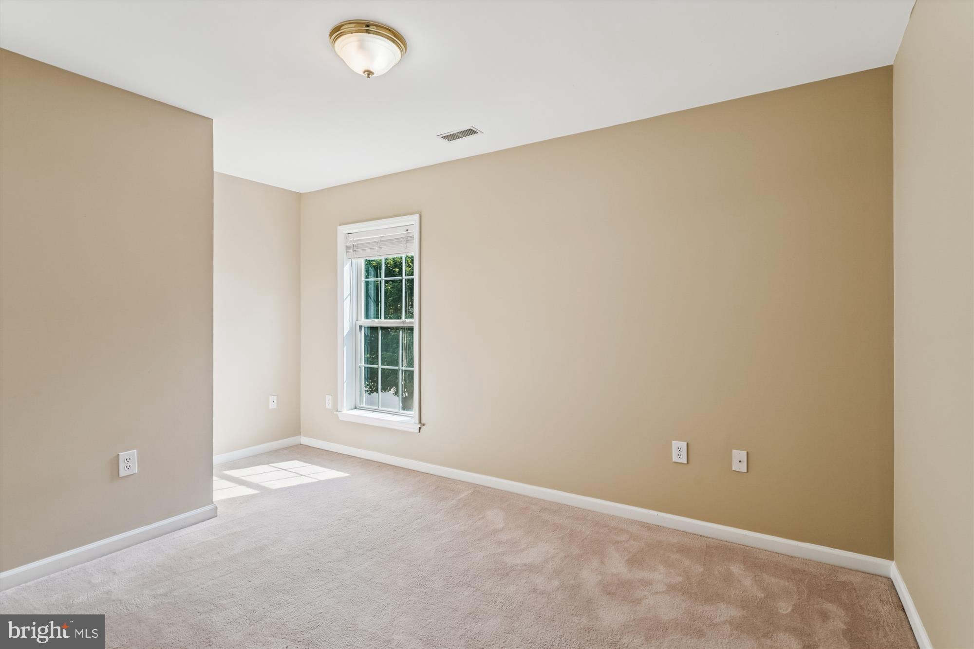 WIDEWATER VILLAGE - Residential Lease