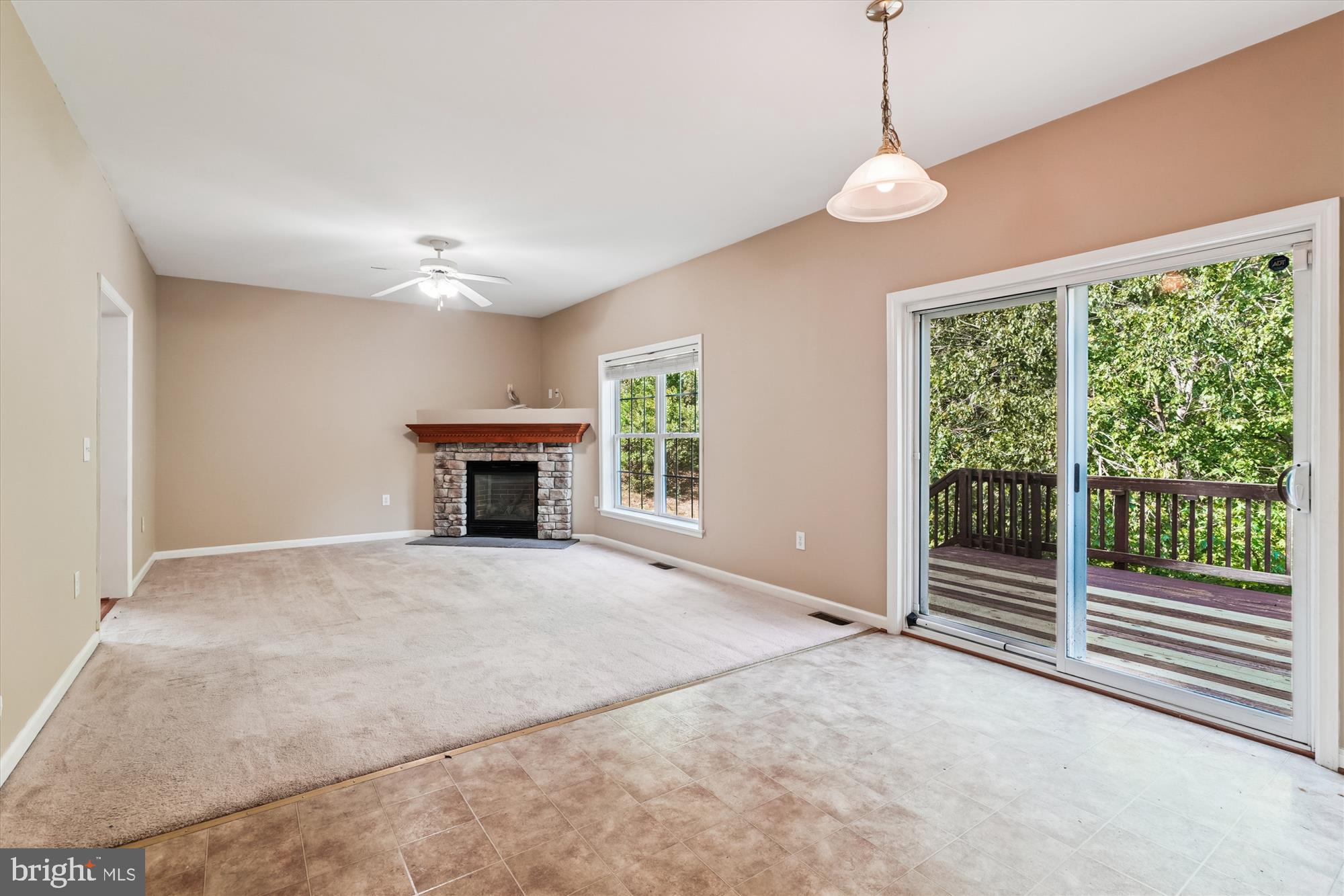 WIDEWATER VILLAGE - Residential Lease